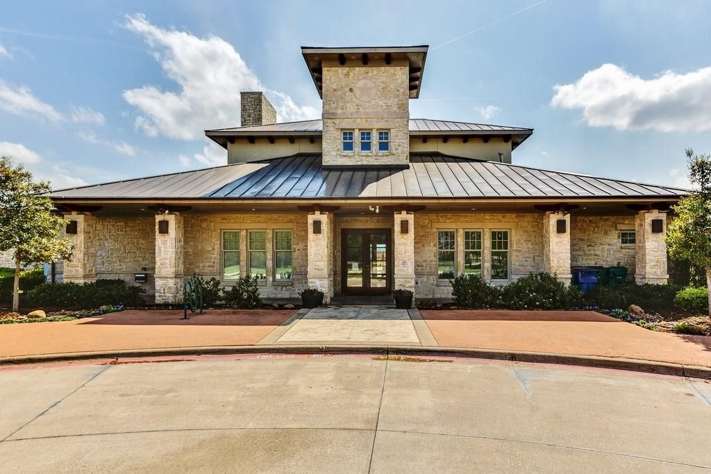 408 Sugarberry Lane