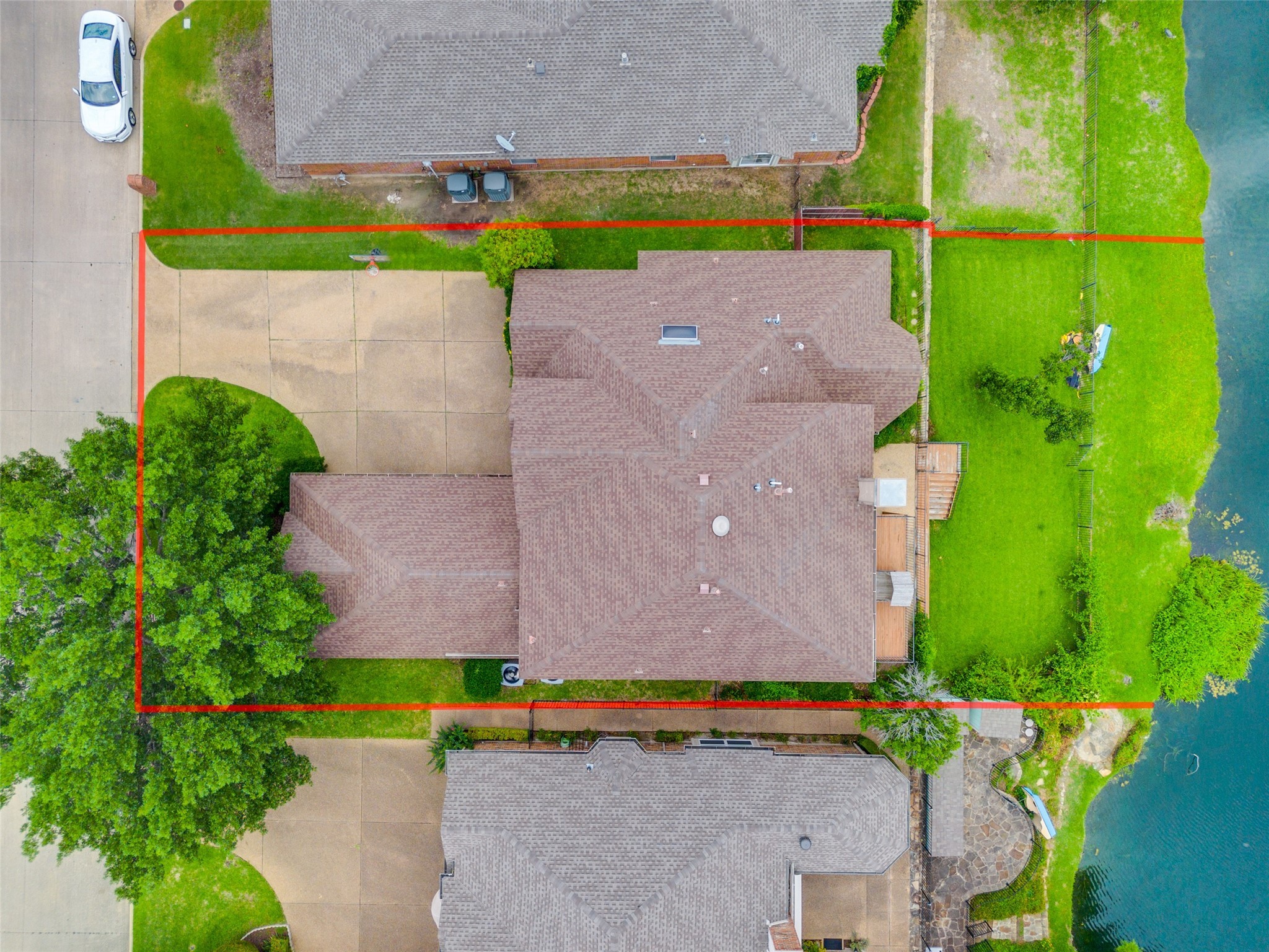 212 Lionhart Place