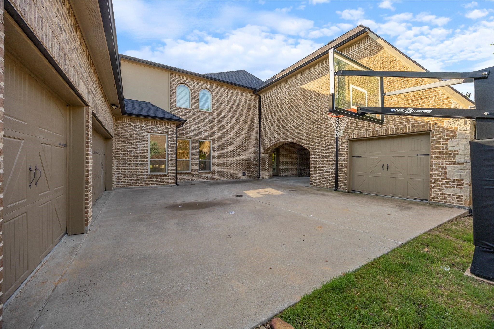 1229 Manchester Drive