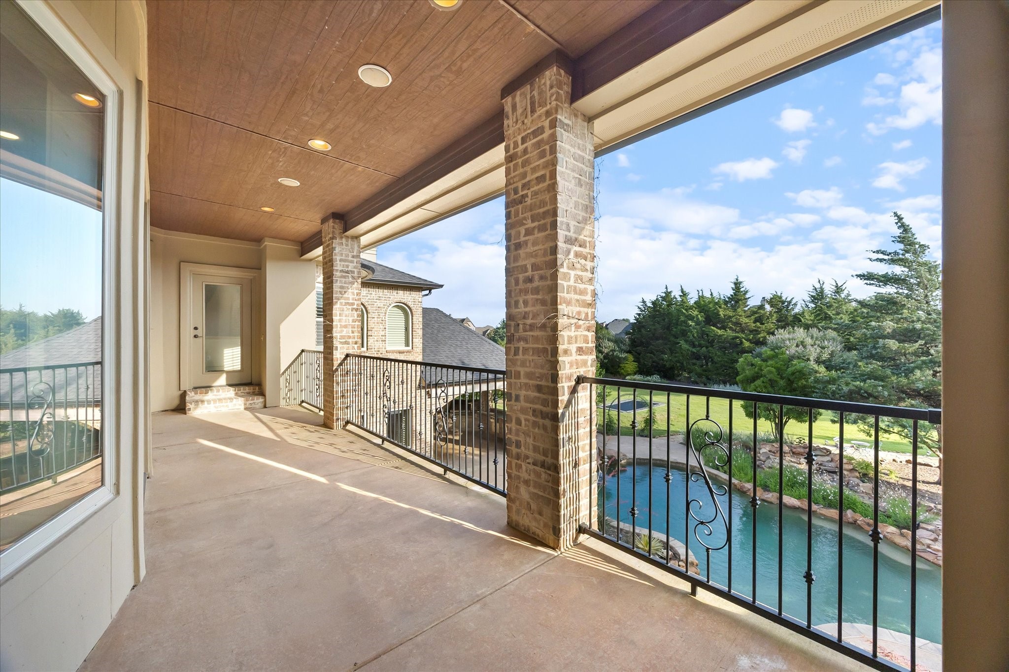 1229 Manchester Drive