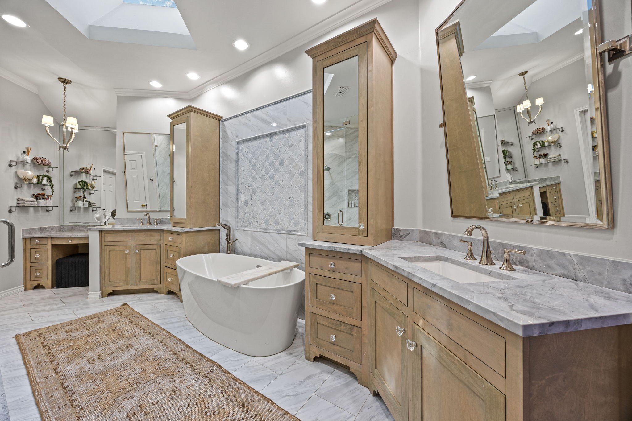 3 Meadowlake Drive