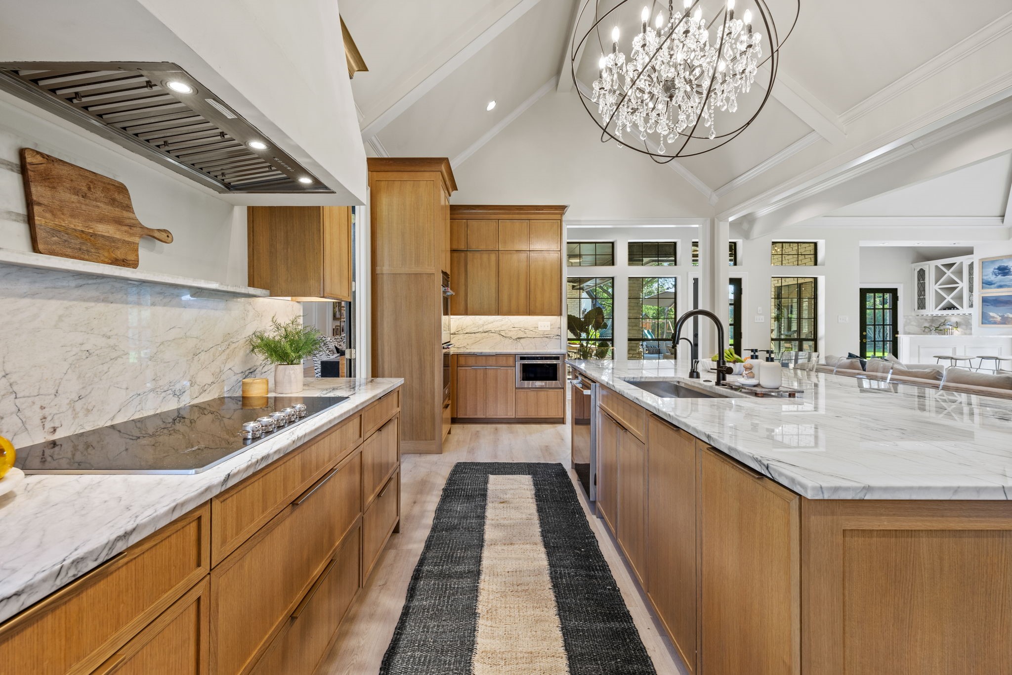 3 Meadowlake Drive