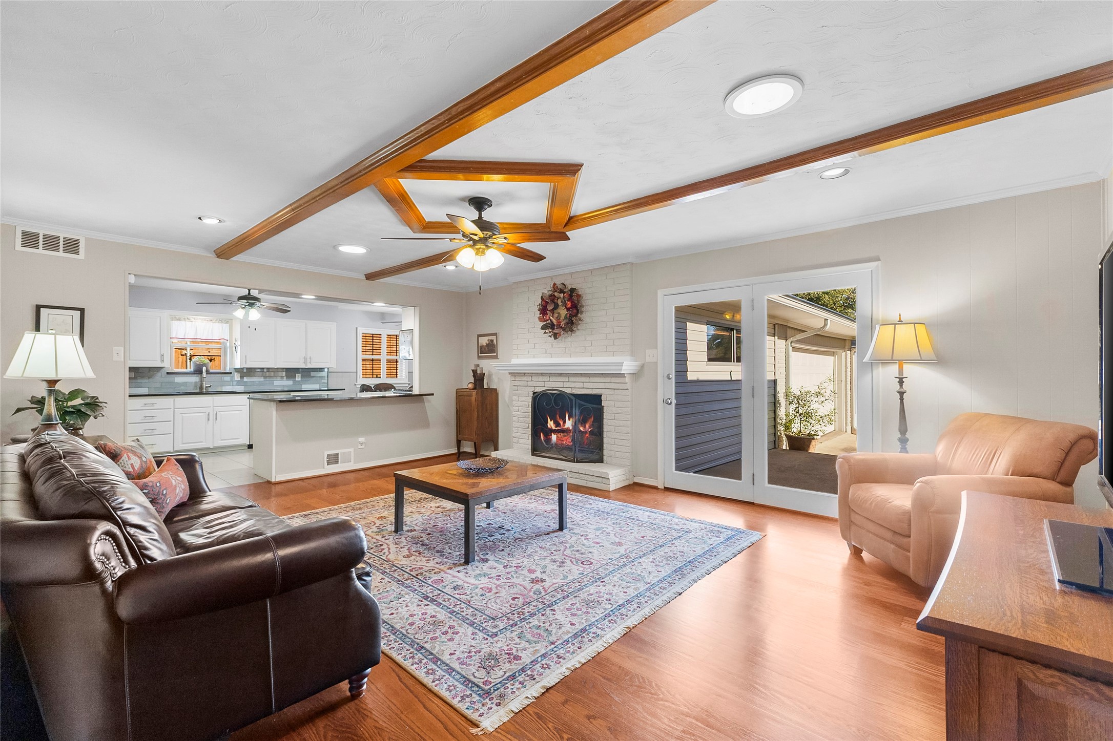 6305 Annapolis Lane