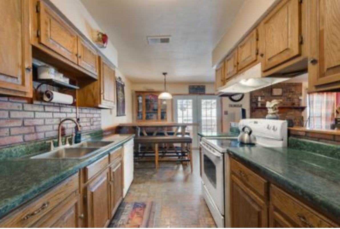 13240 Saratoga Lane