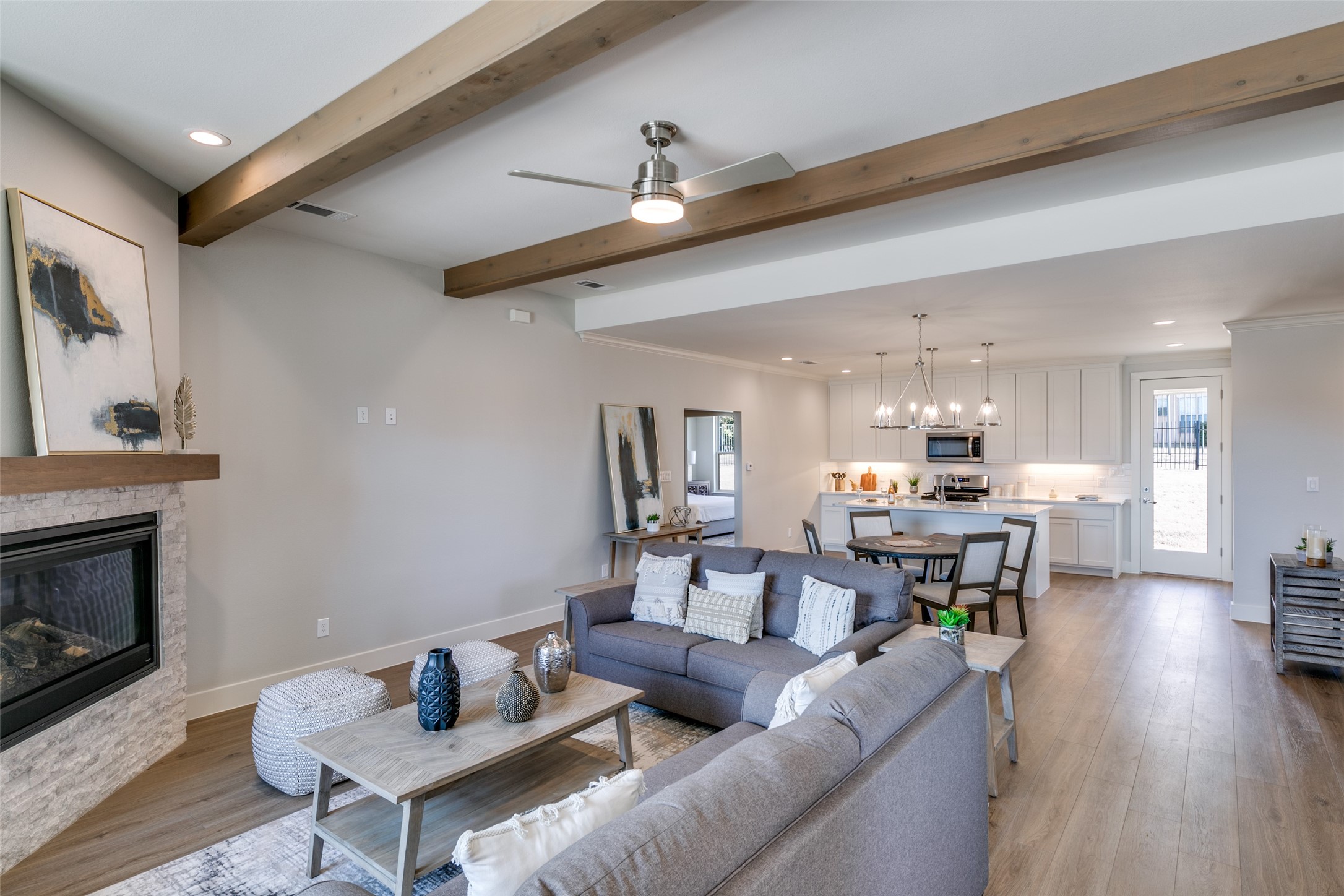 635 Community Lane