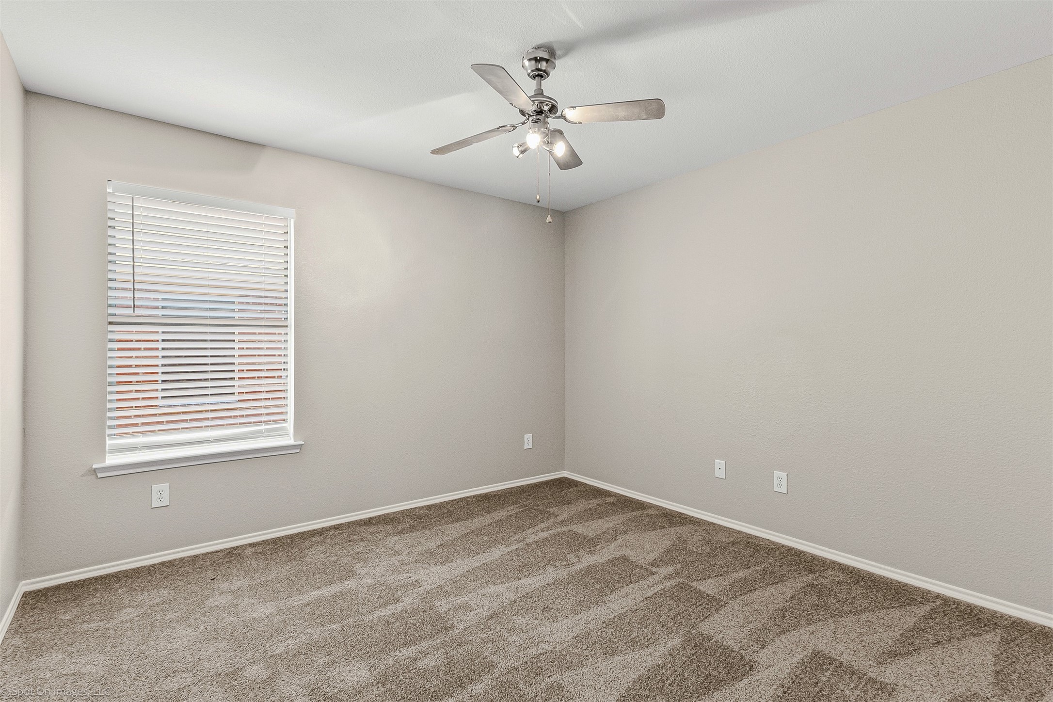 2821 Mockingbird Street