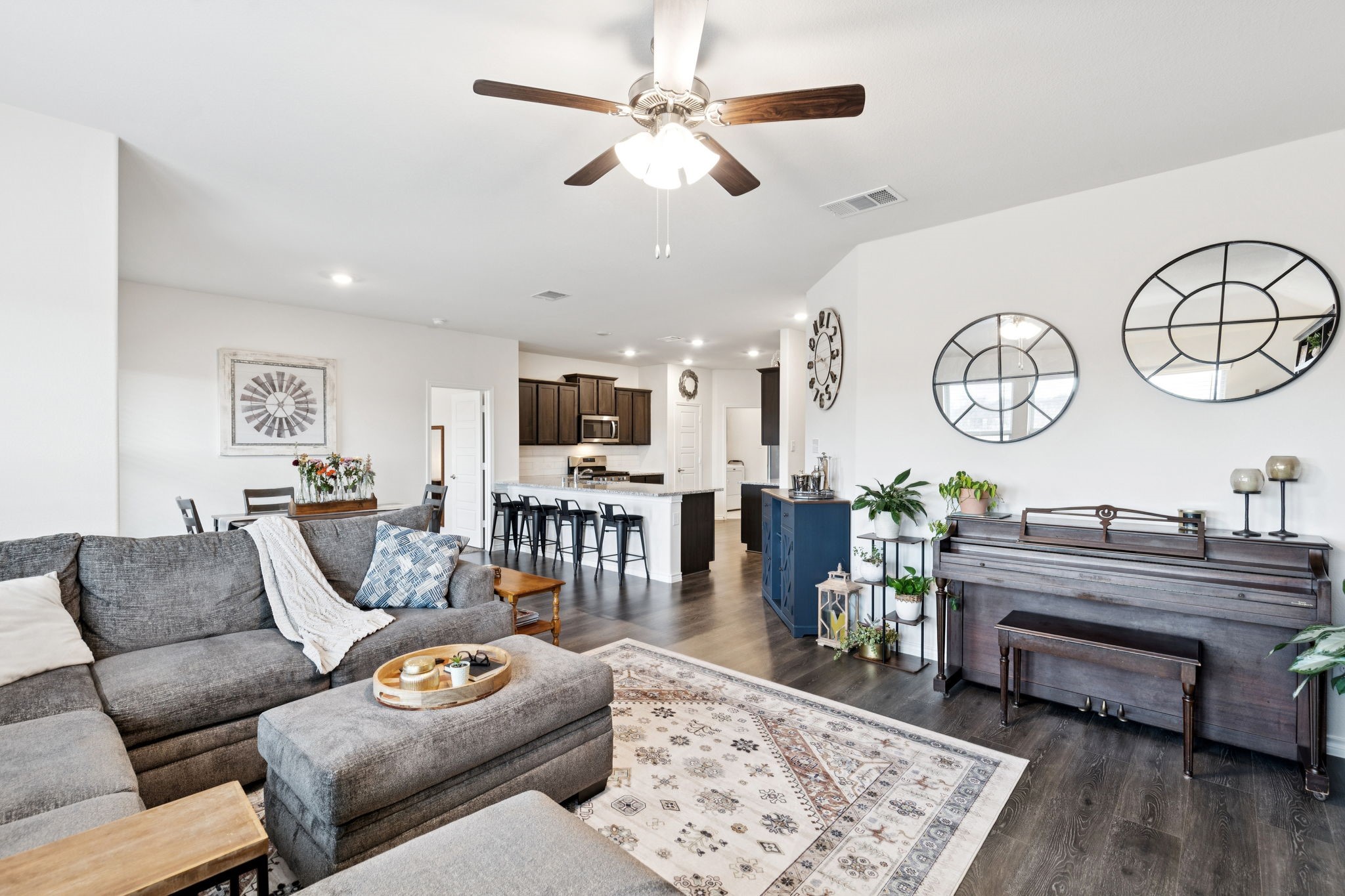 715 Philadelphia Street