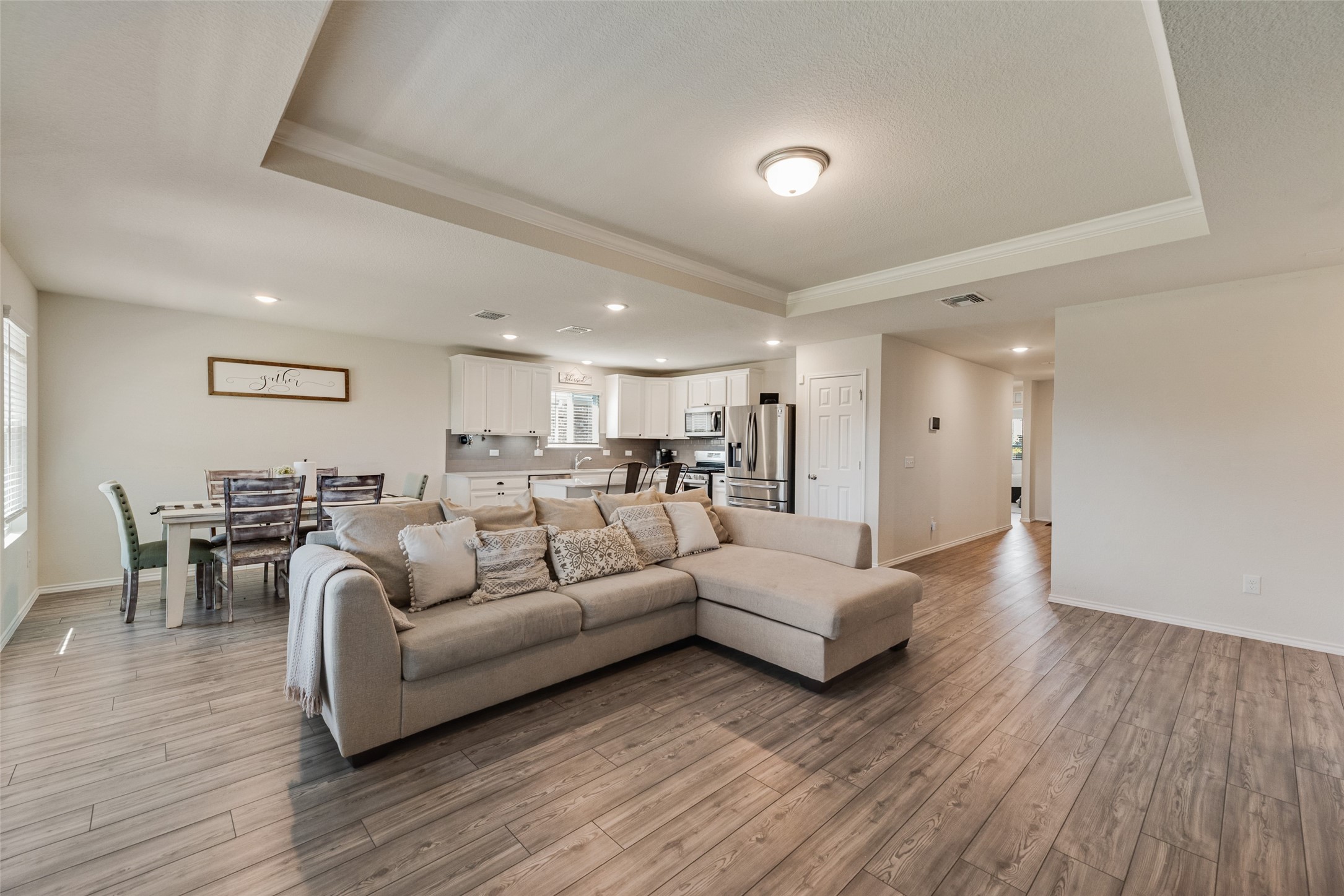 1912 Fox Glove Street