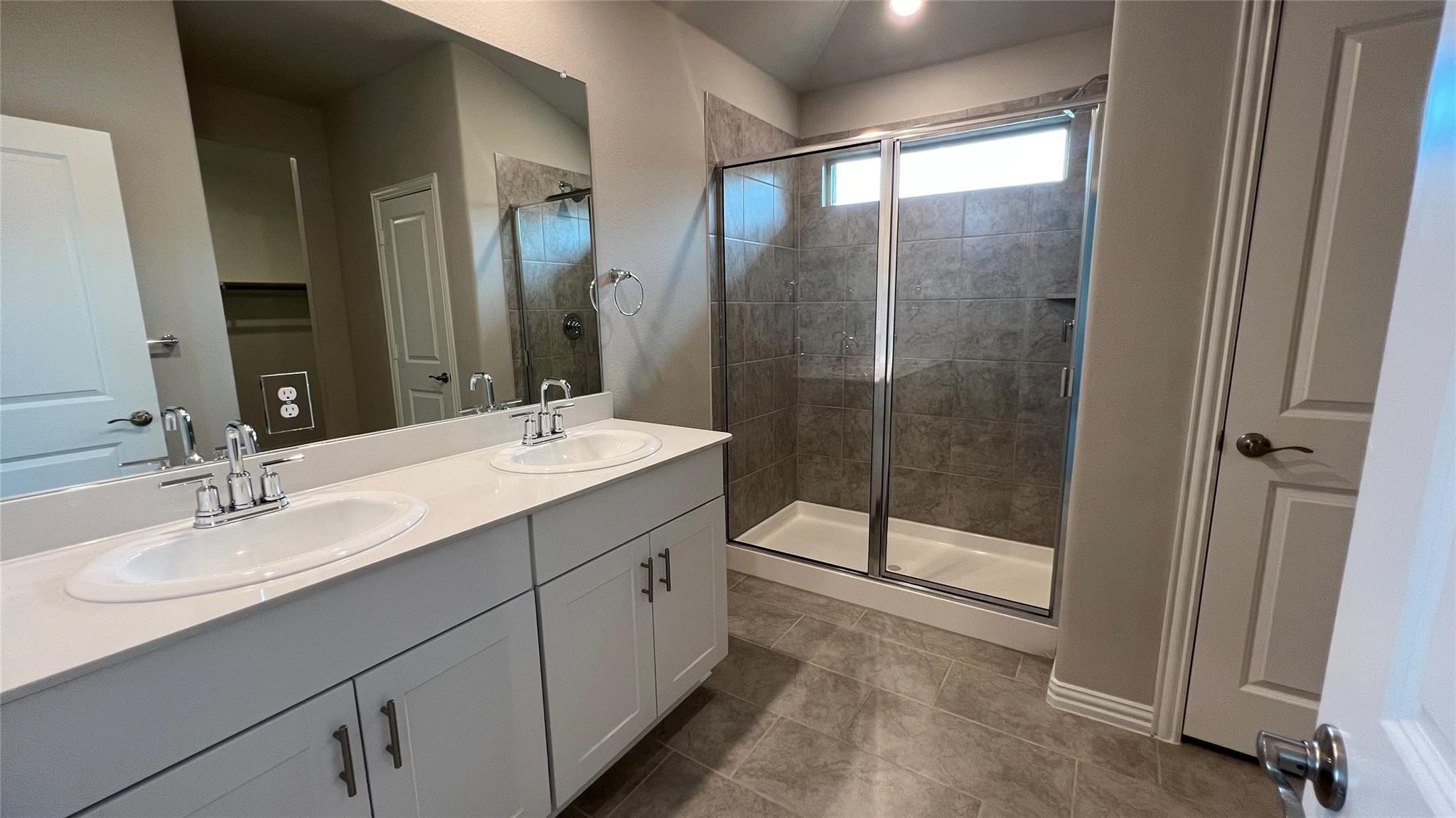 3242 Deckard Drive