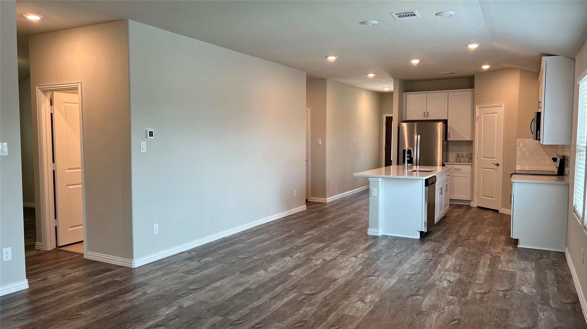 3242 Deckard Drive