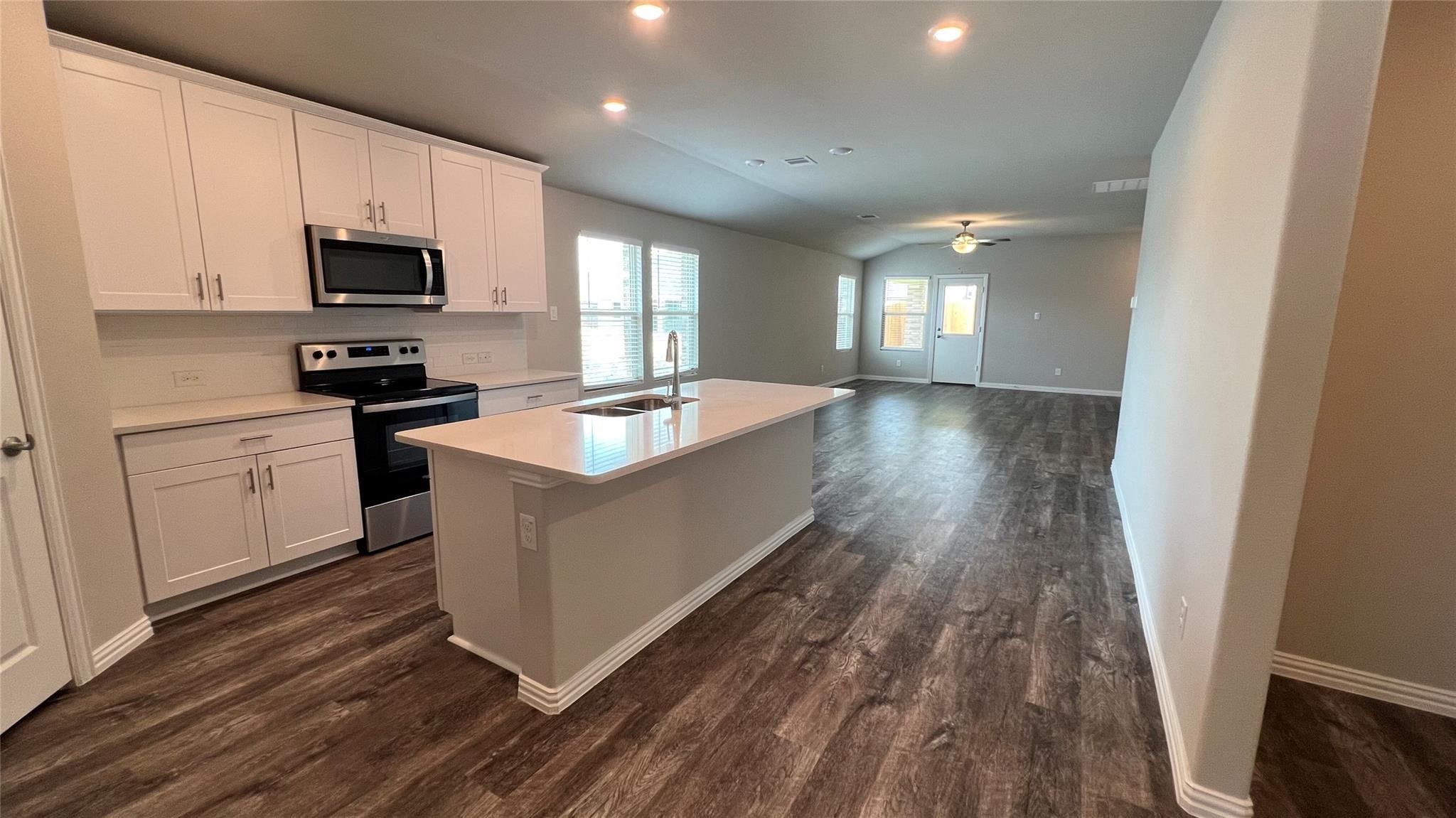 3242 Deckard Drive