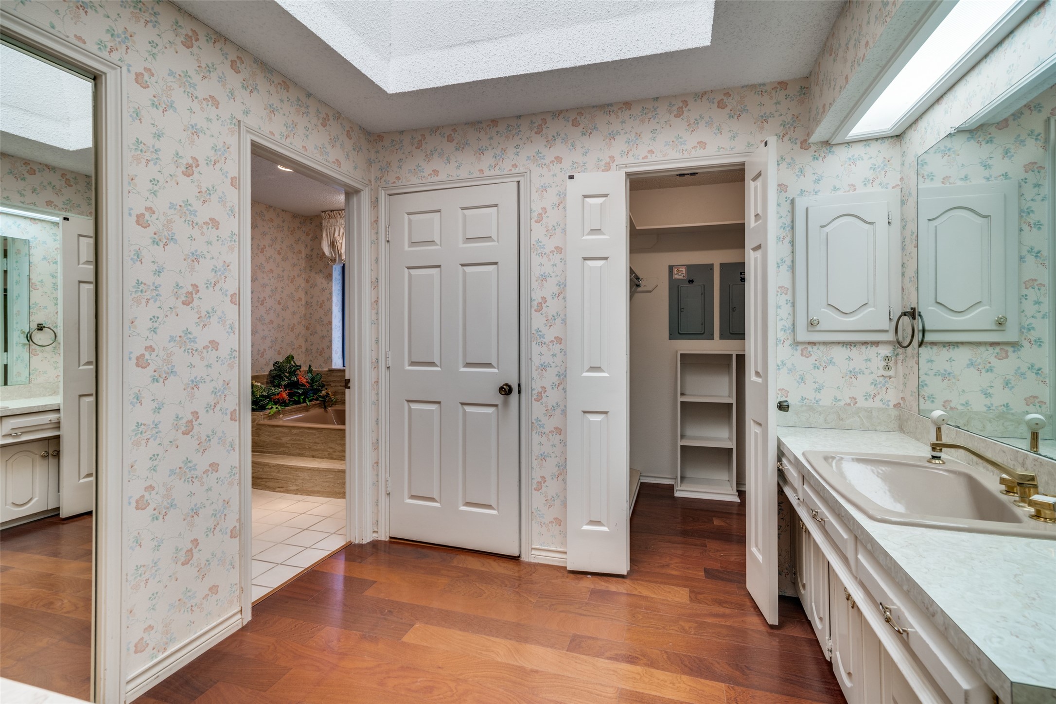 407 Yacht Club Drive