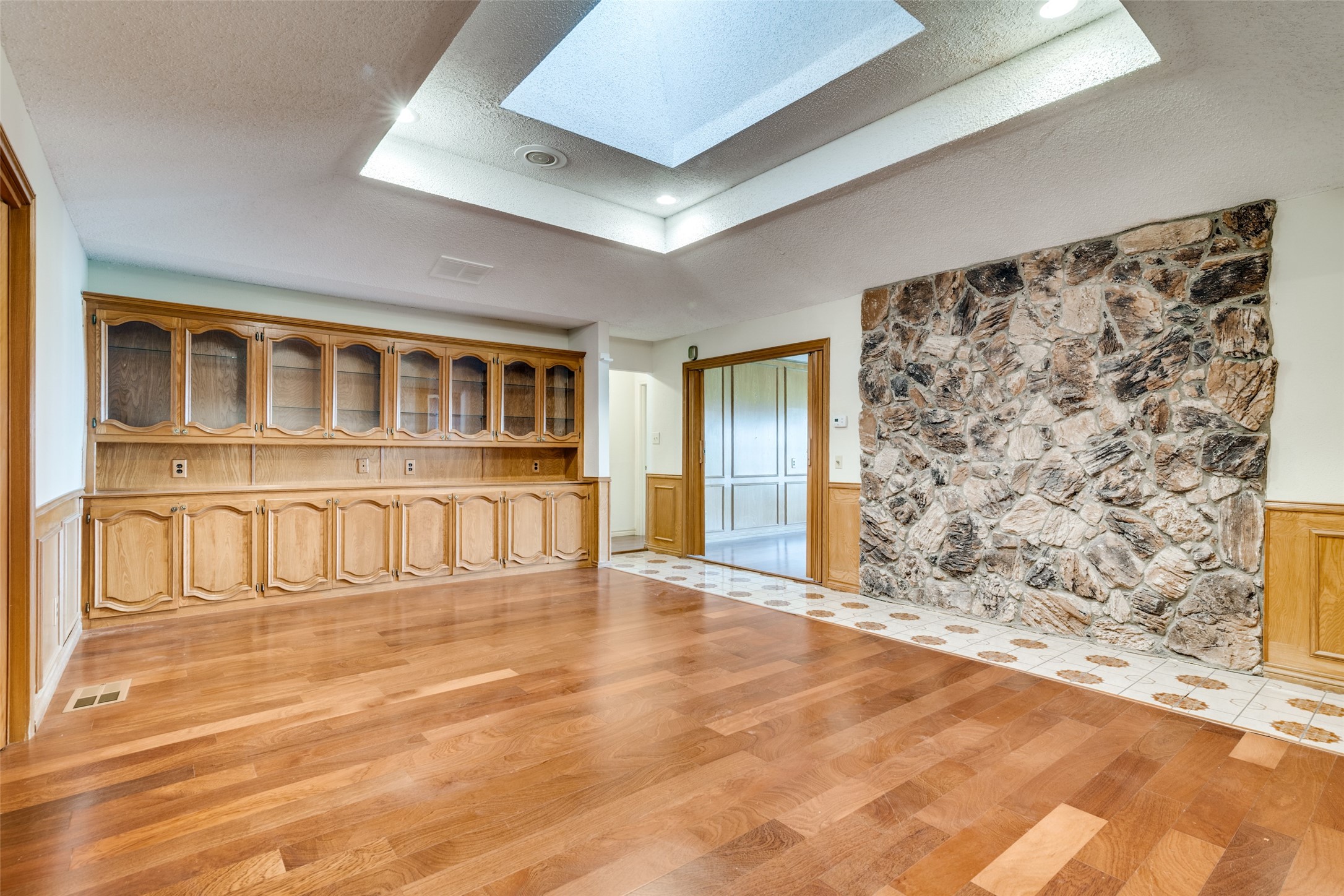 407 Yacht Club Drive