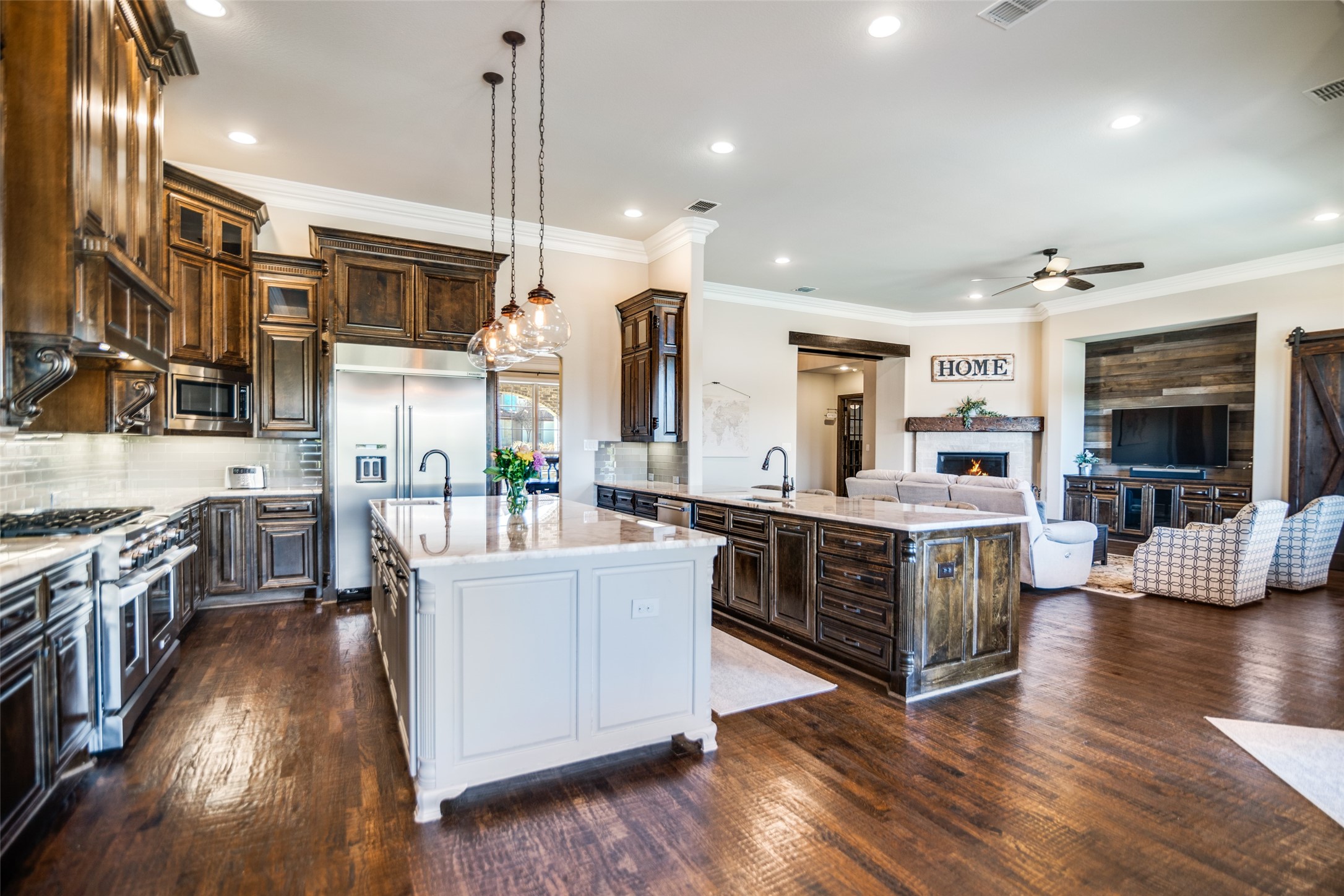 1115 Warwick Court