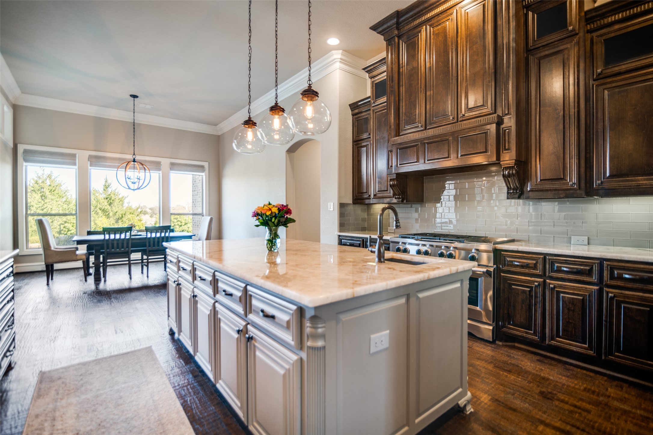 1115 Warwick Court