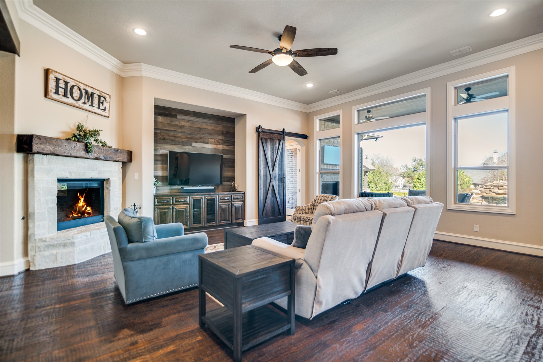 1115 Warwick Court