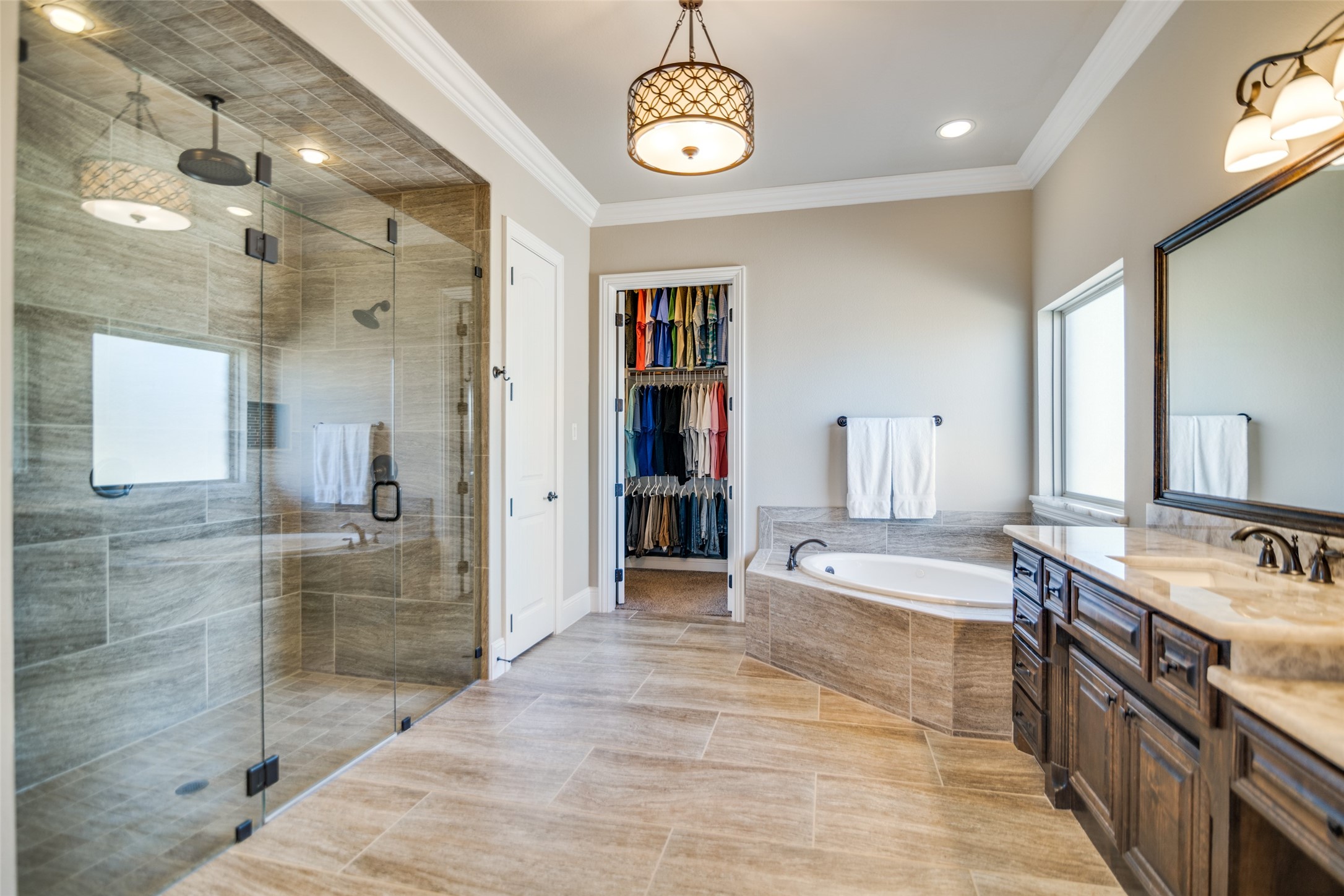 1115 Warwick Court