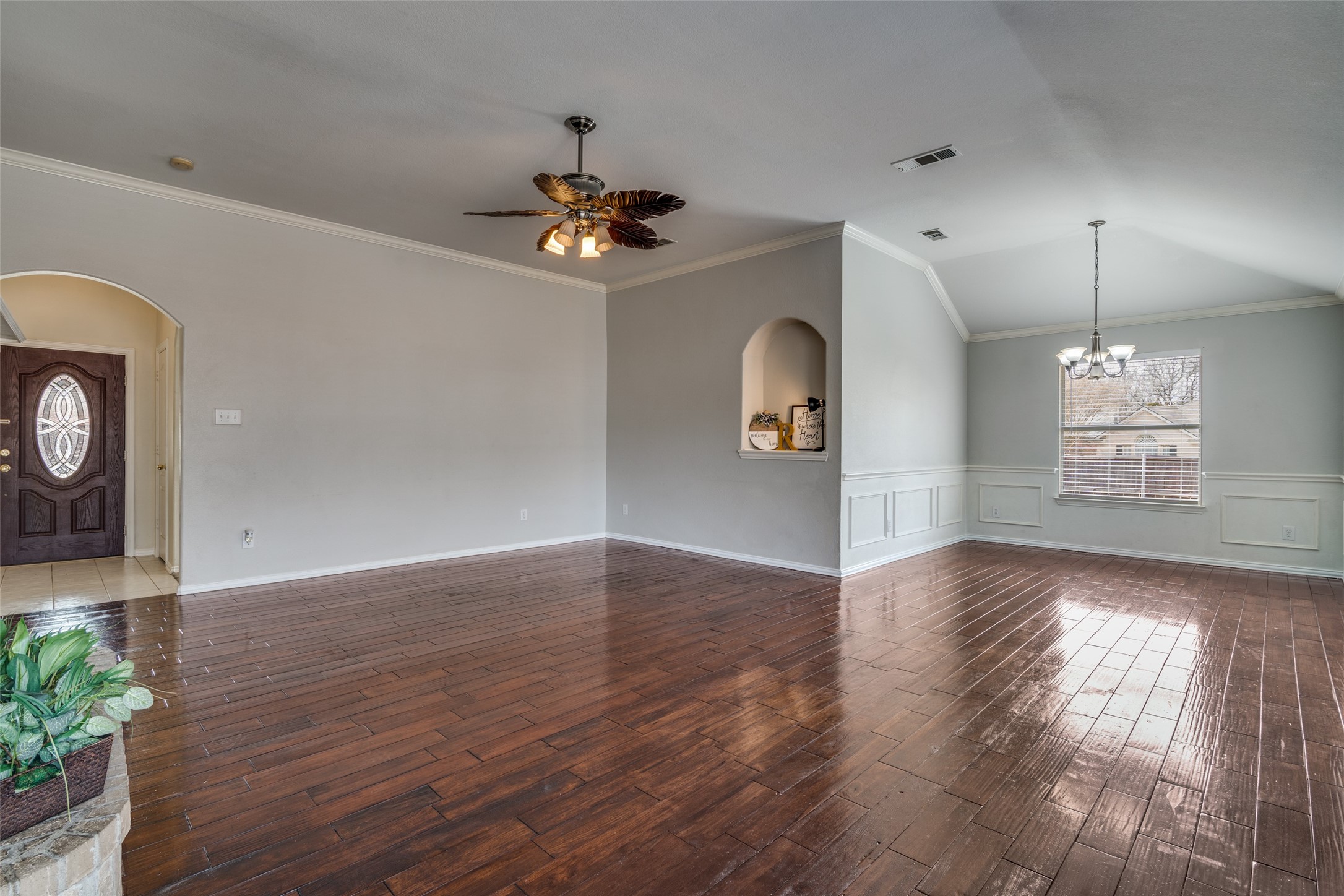 510 Bending Oaks Trail