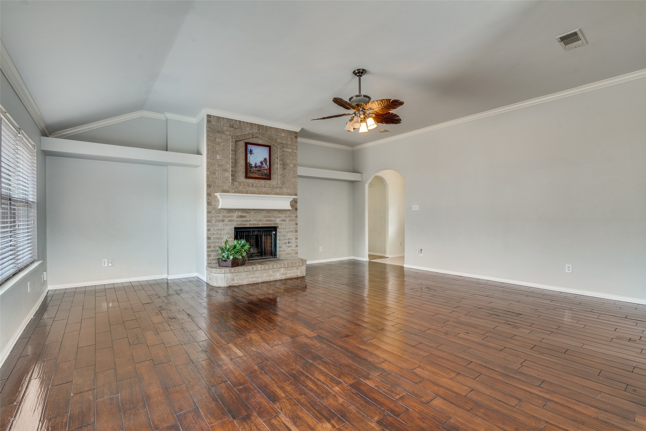 510 Bending Oaks Trail