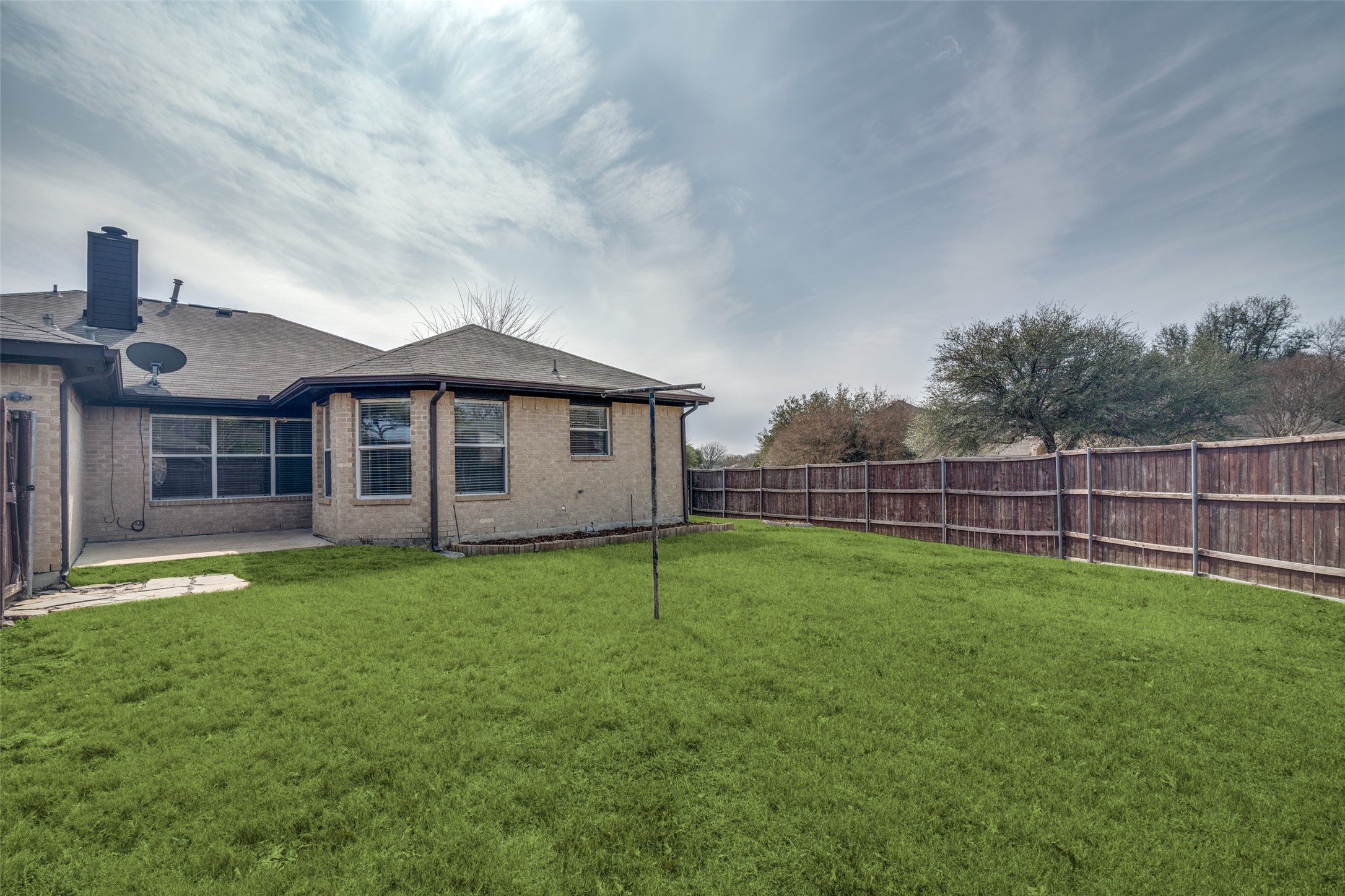 510 Bending Oaks Trail