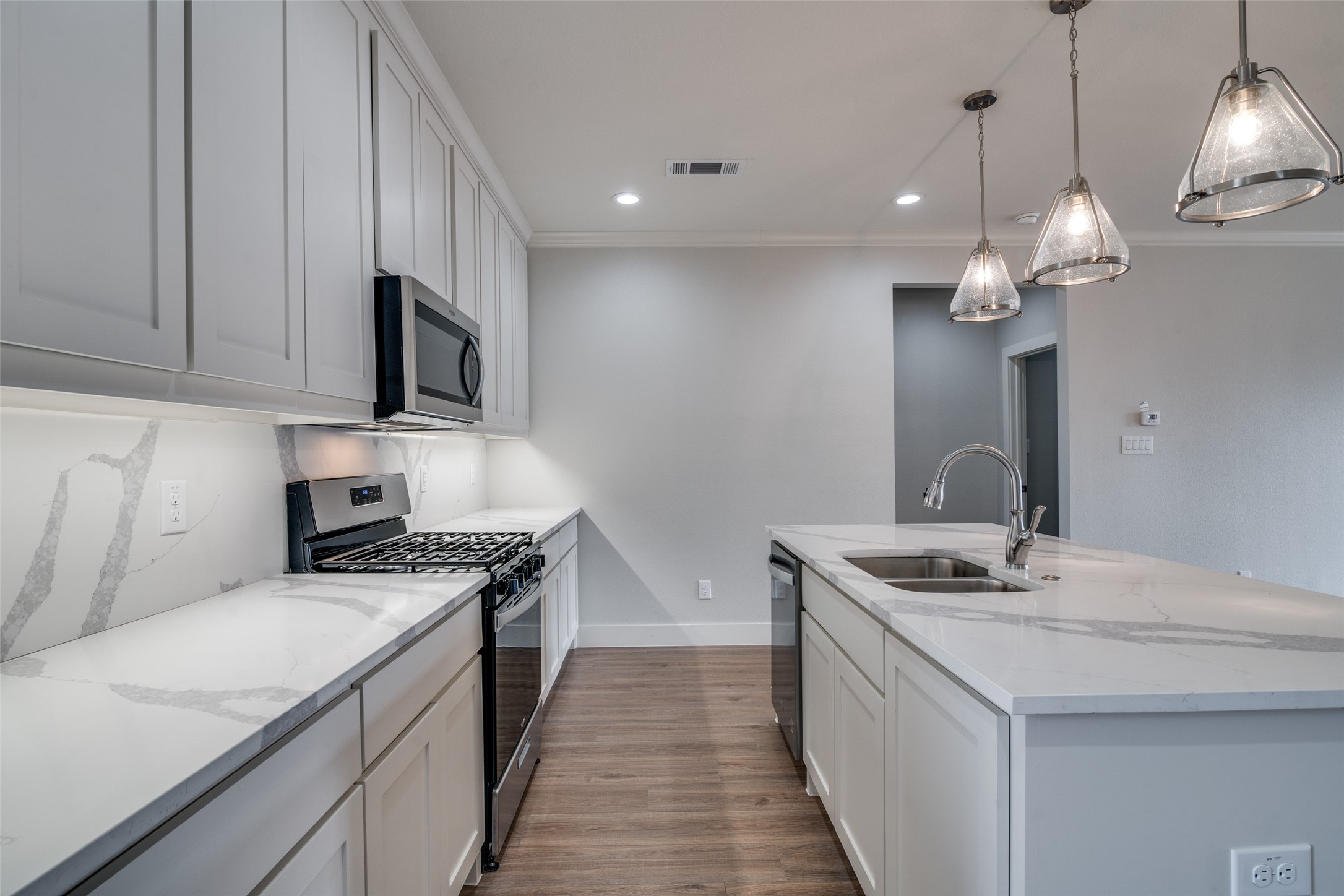 608 Prosperity Trail