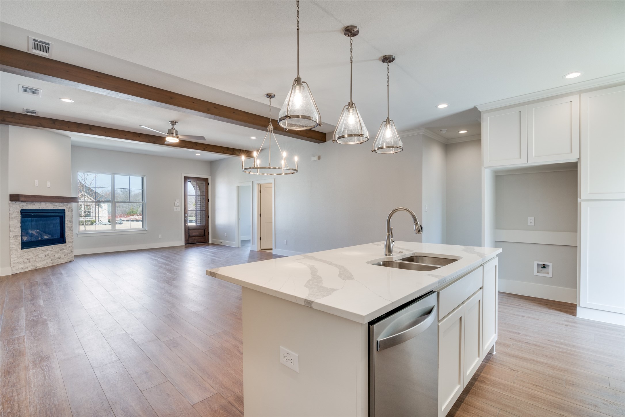 621 Prosperity Trail