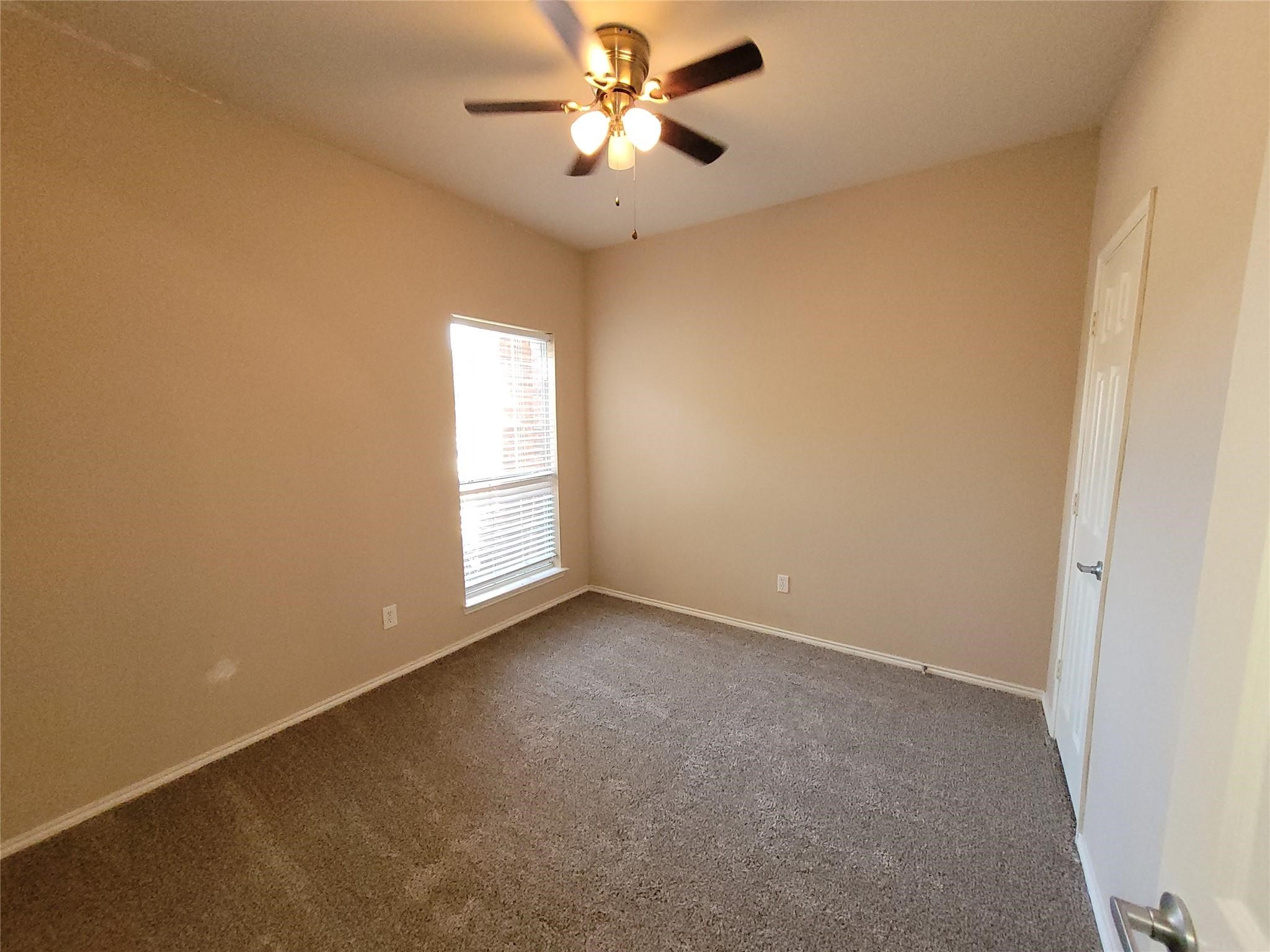 2851 Avery