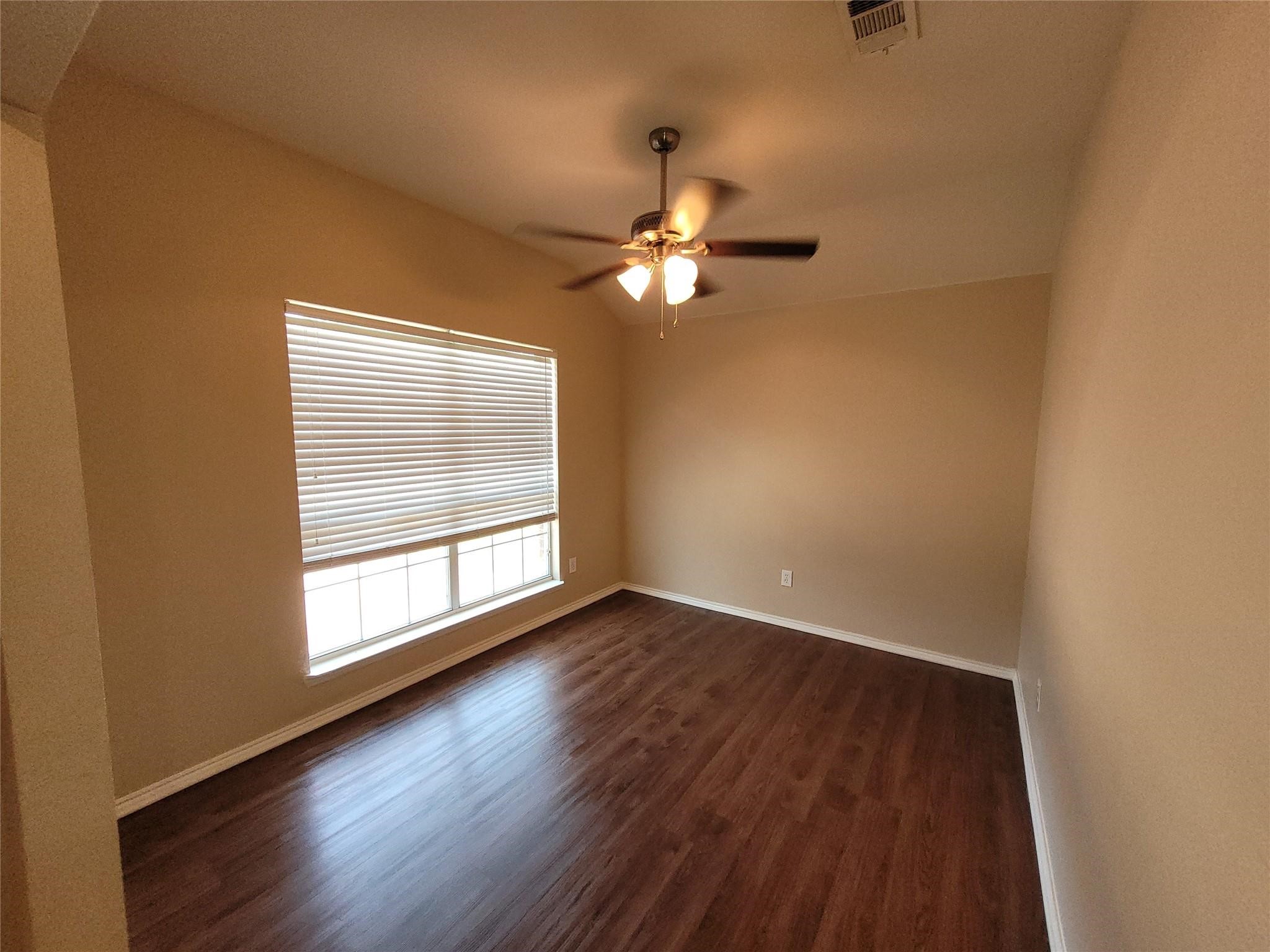 2851 Avery
