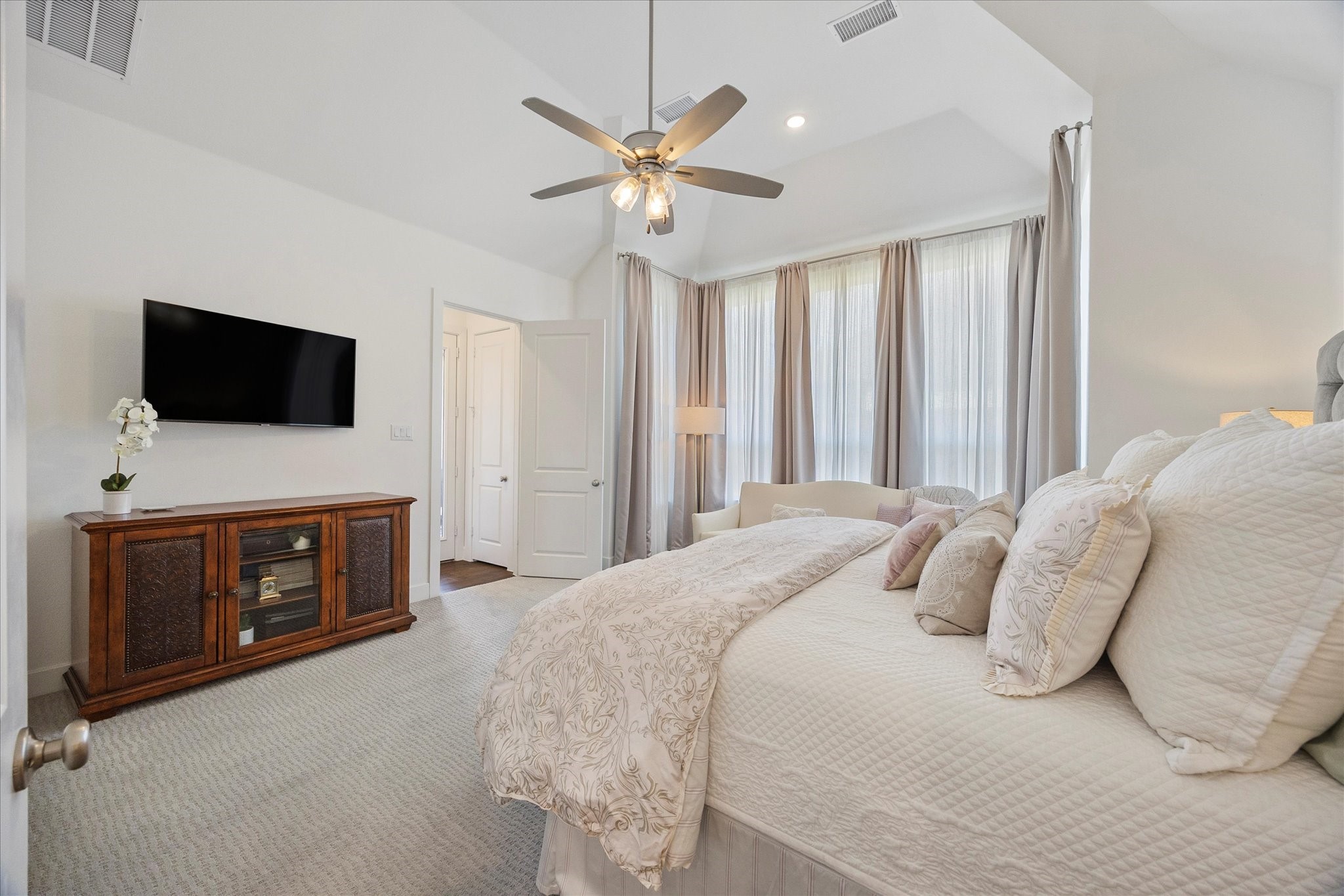 536 Petrel Drive