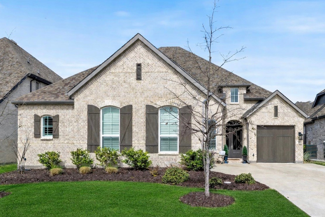 536 Petrel Drive