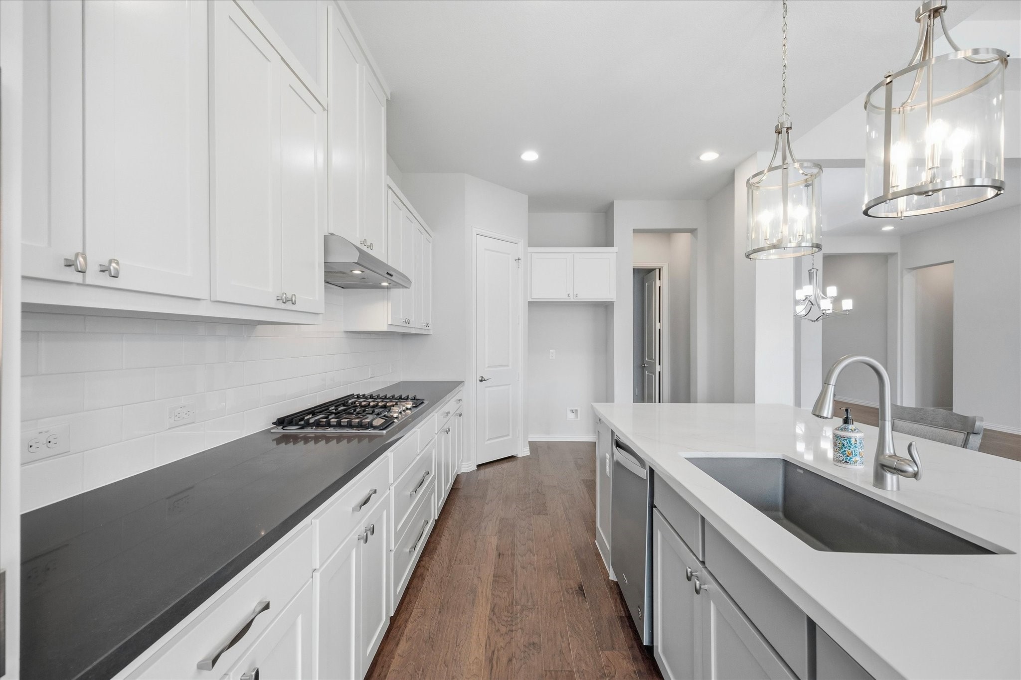 2921 Renmuir Drive