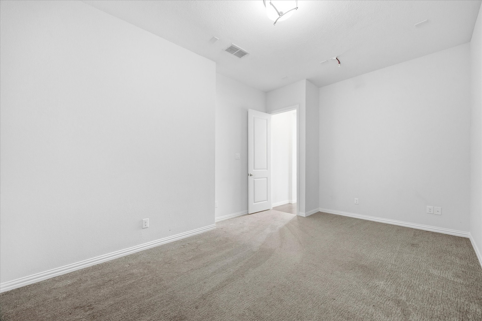 2921 Renmuir Drive