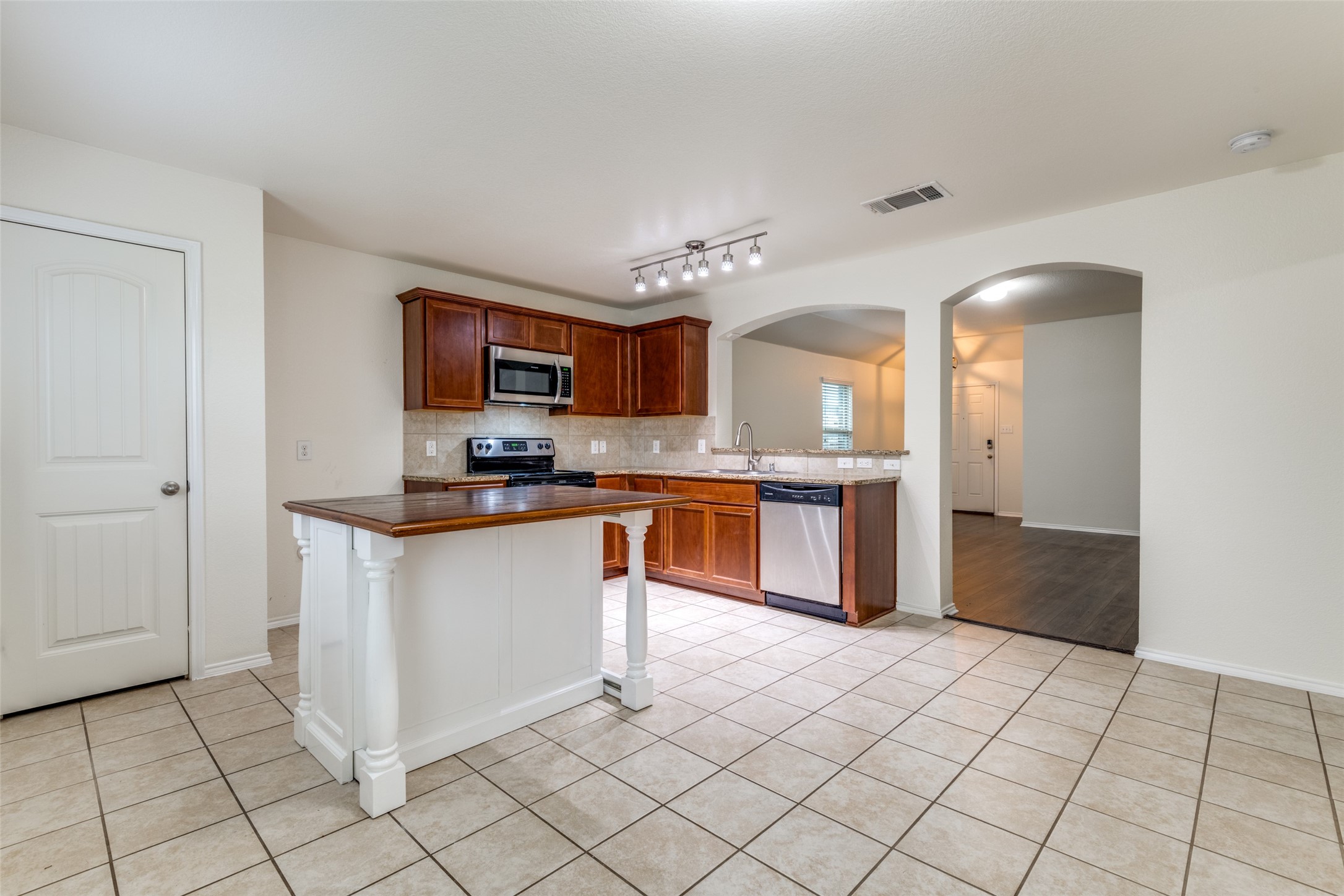 1280 Ophelia Road