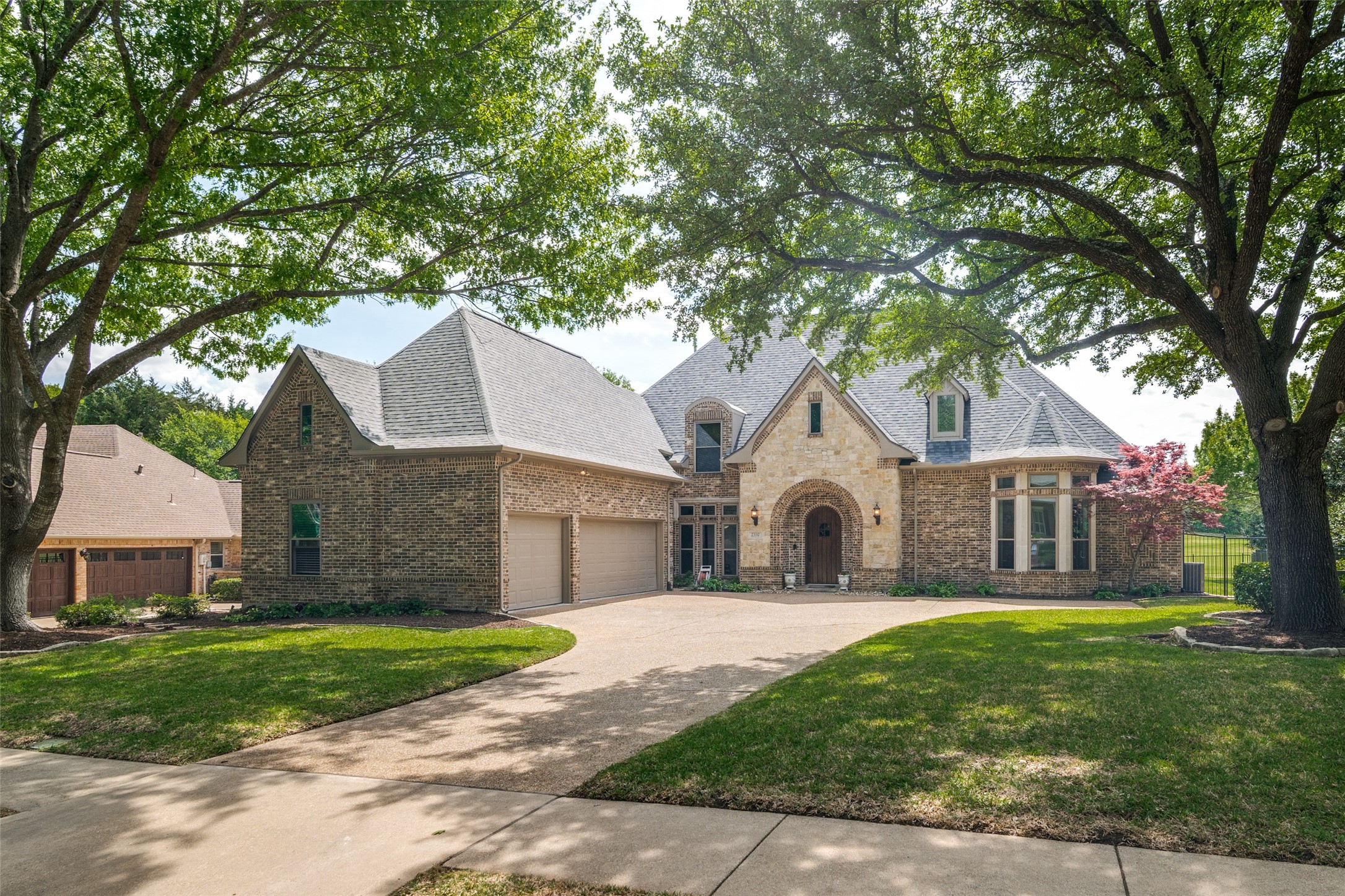 2332 Fairway Circle