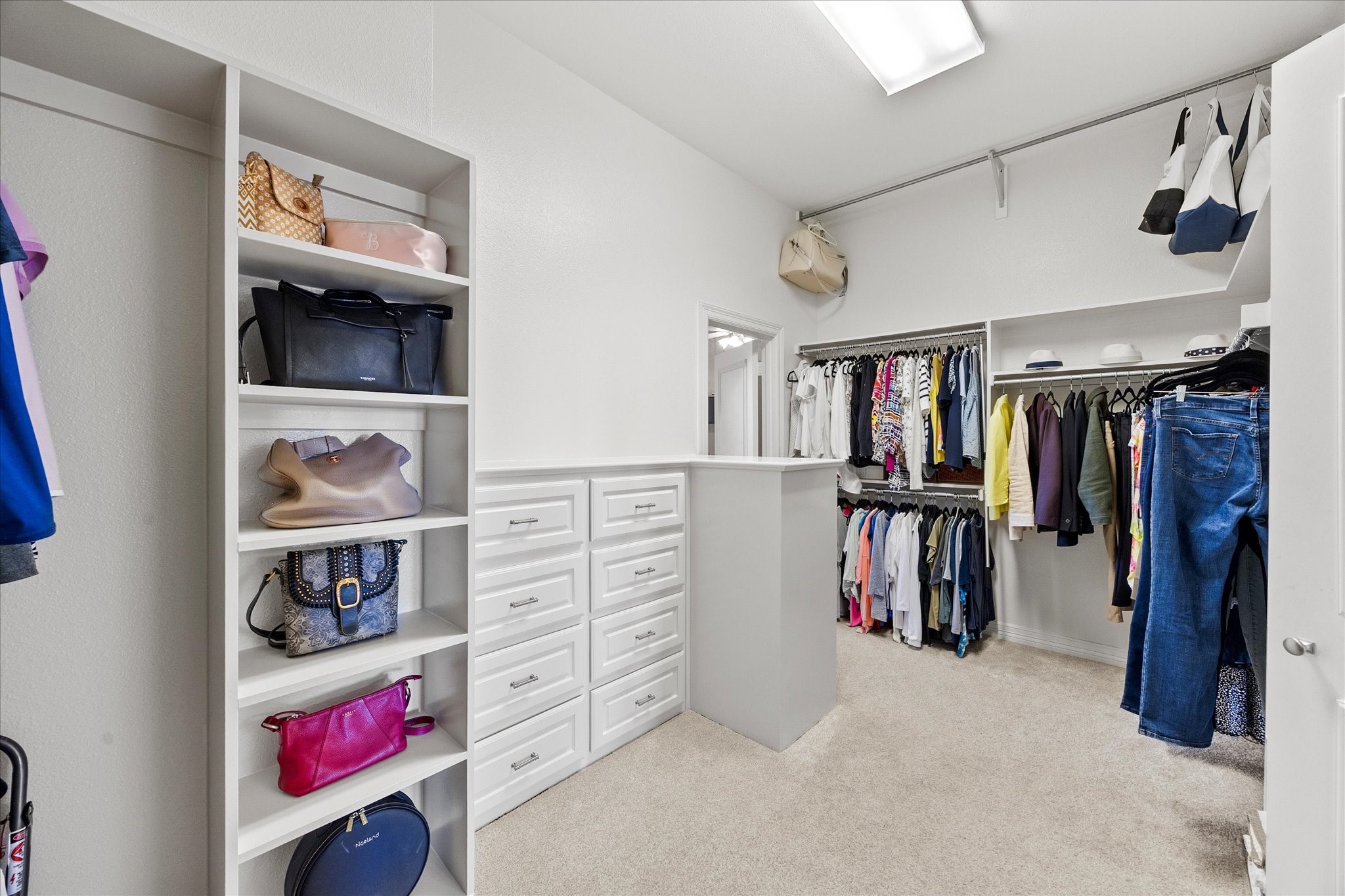 912 Country Club Drive