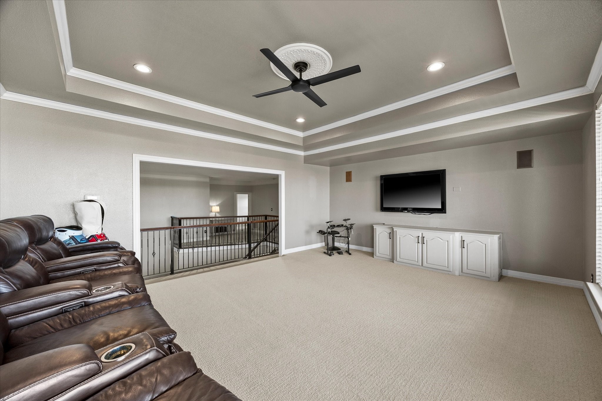 912 Country Club Drive