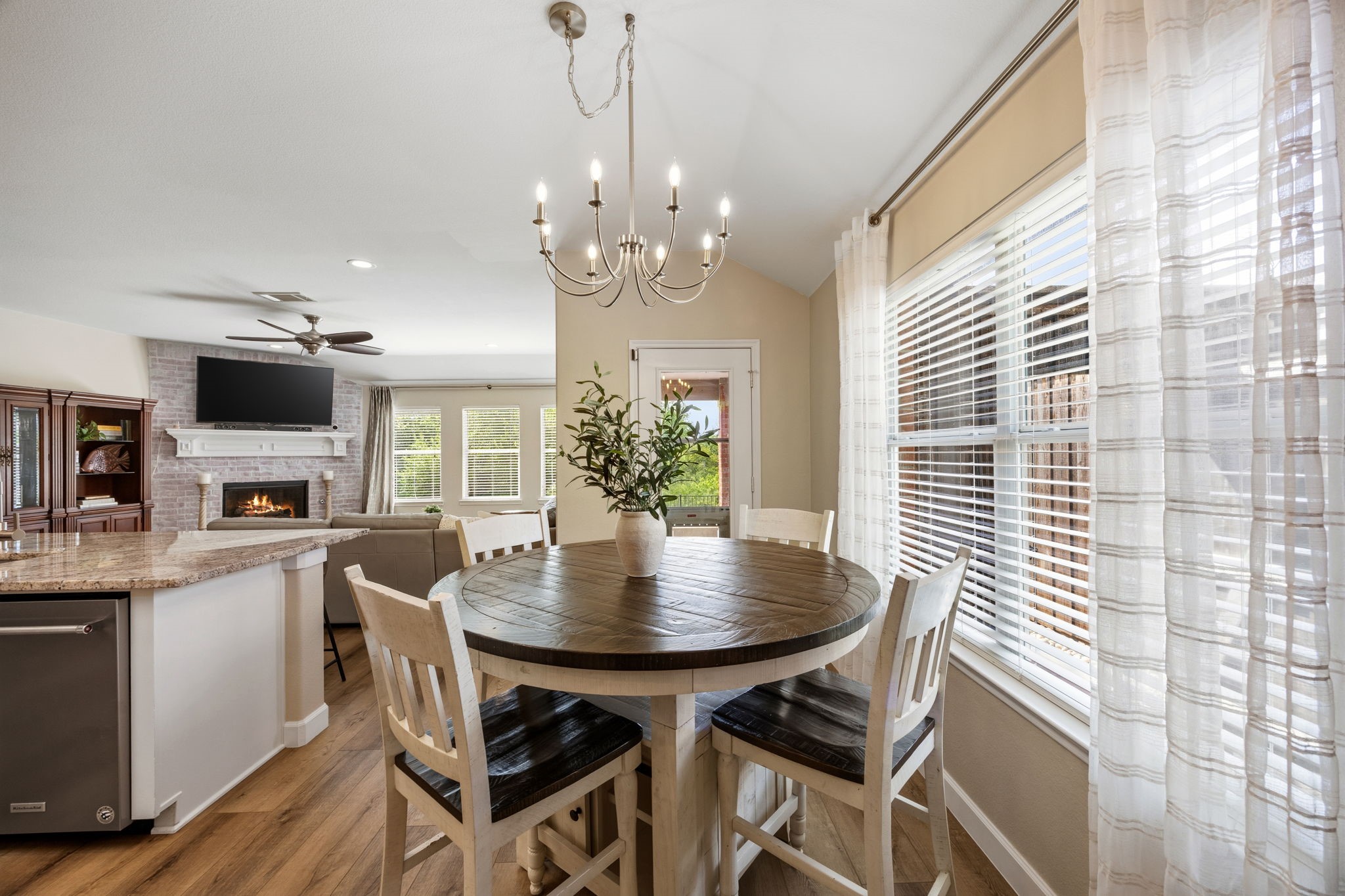 3619 Wolf Creek Lane