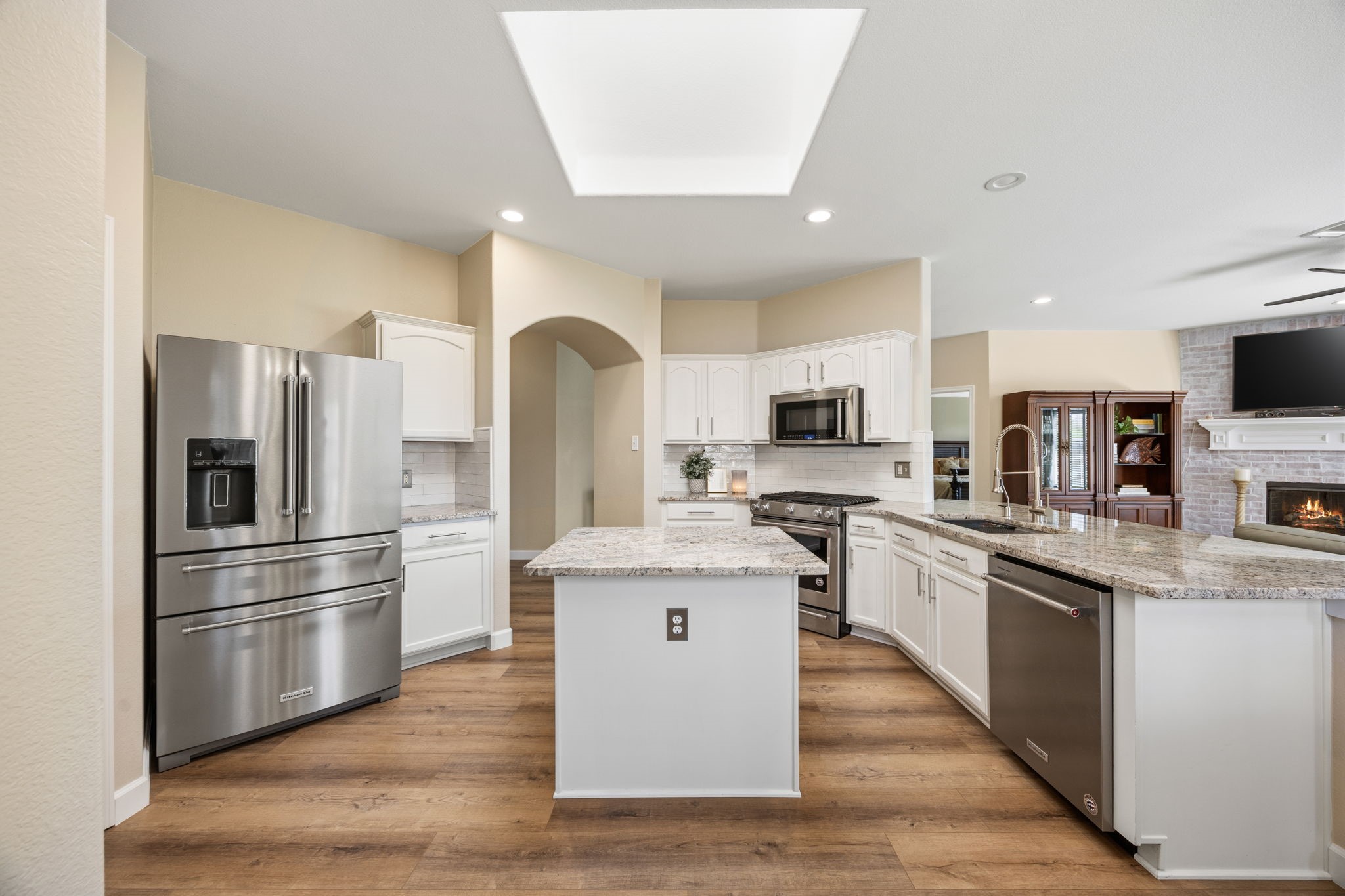 3619 Wolf Creek Lane