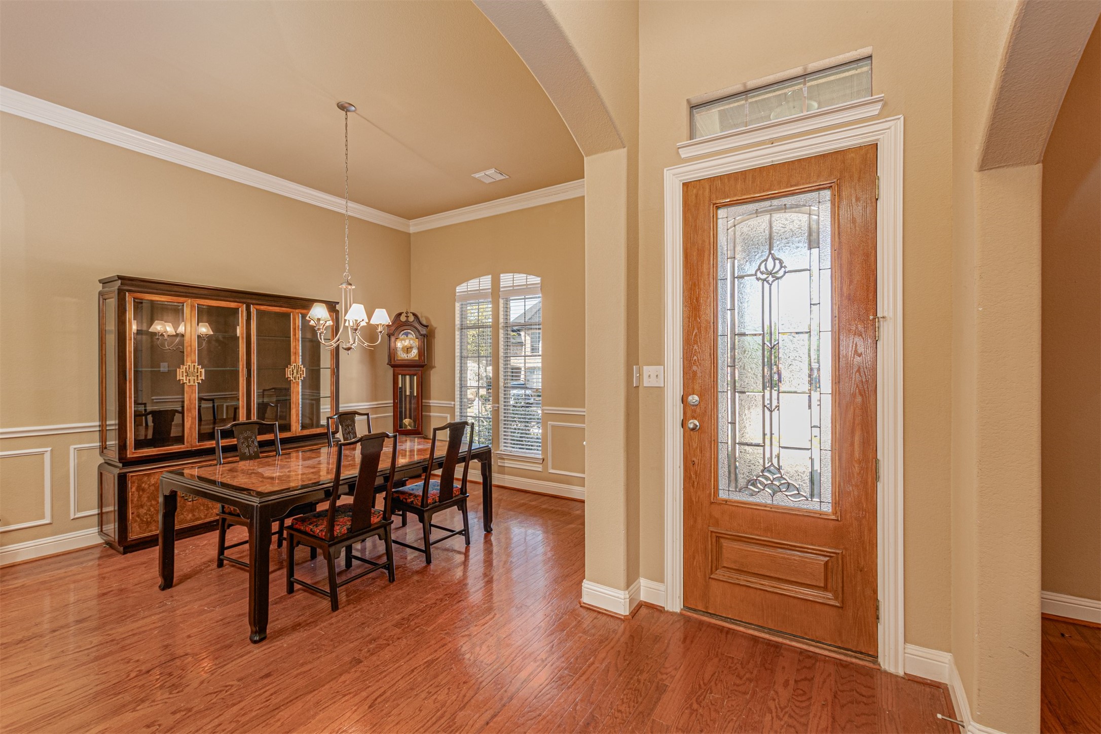 1205 Crestcove Drive