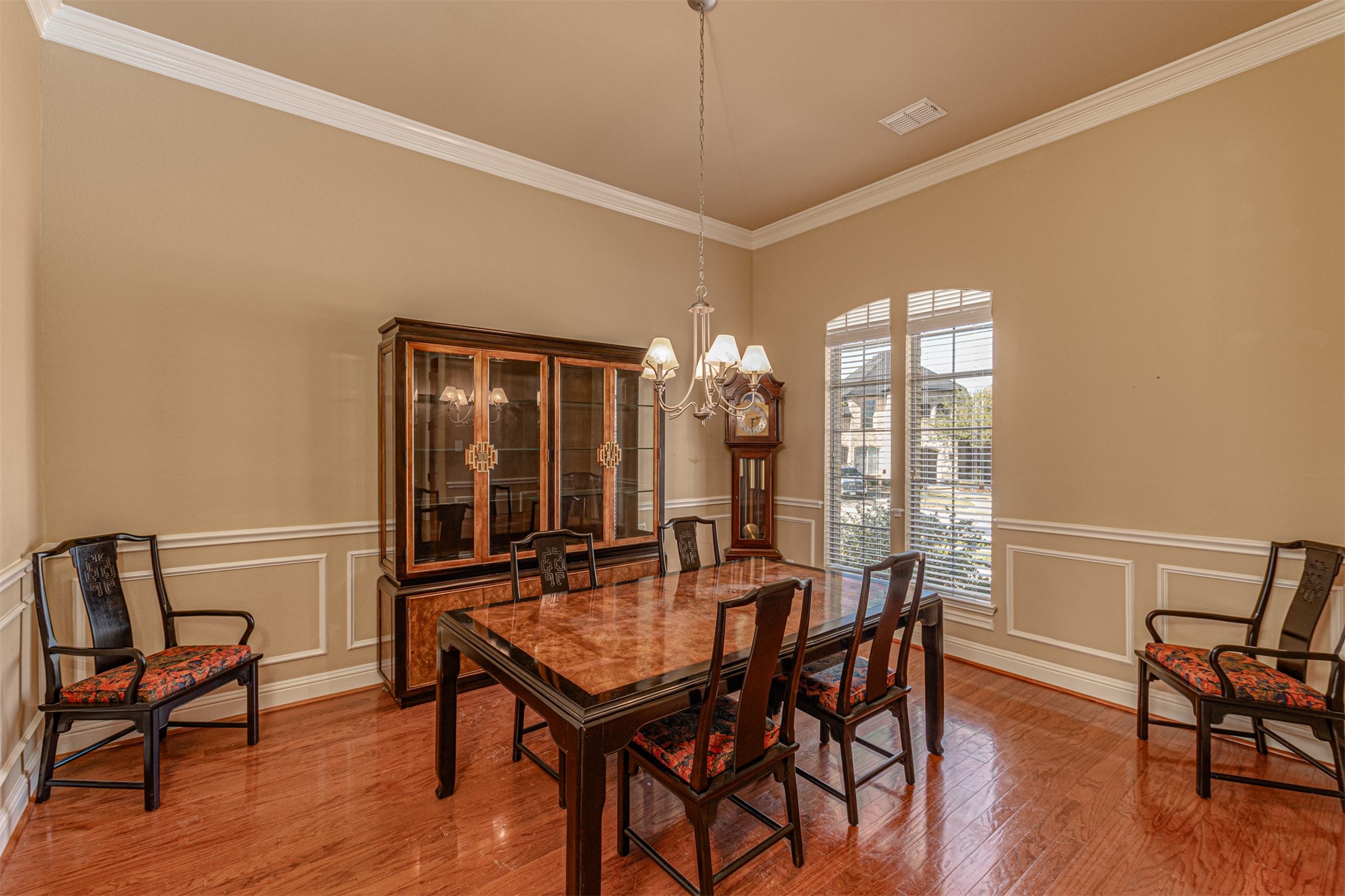 1205 Crestcove Drive