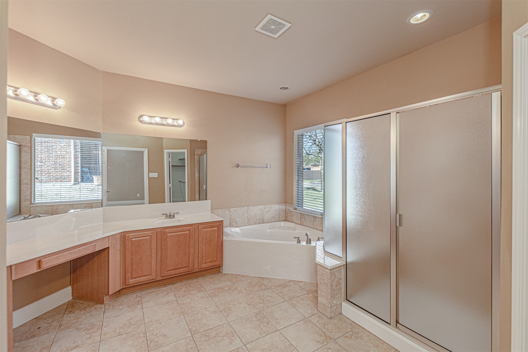 1205 Crestcove Drive