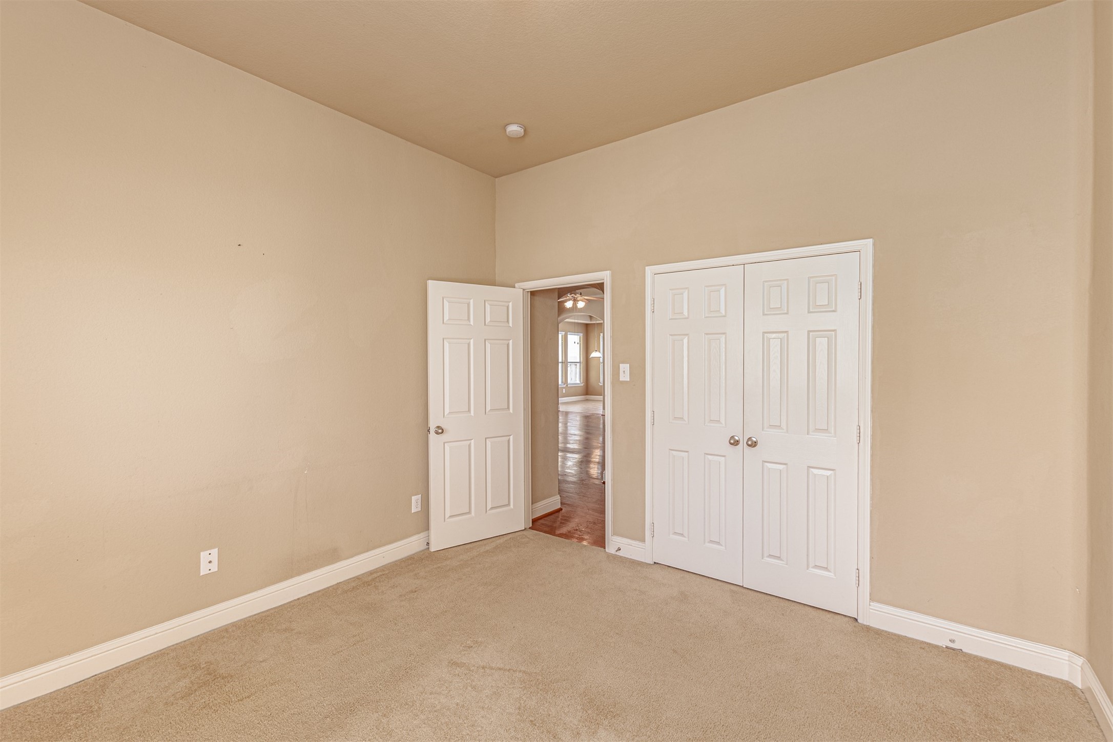 1205 Crestcove Drive