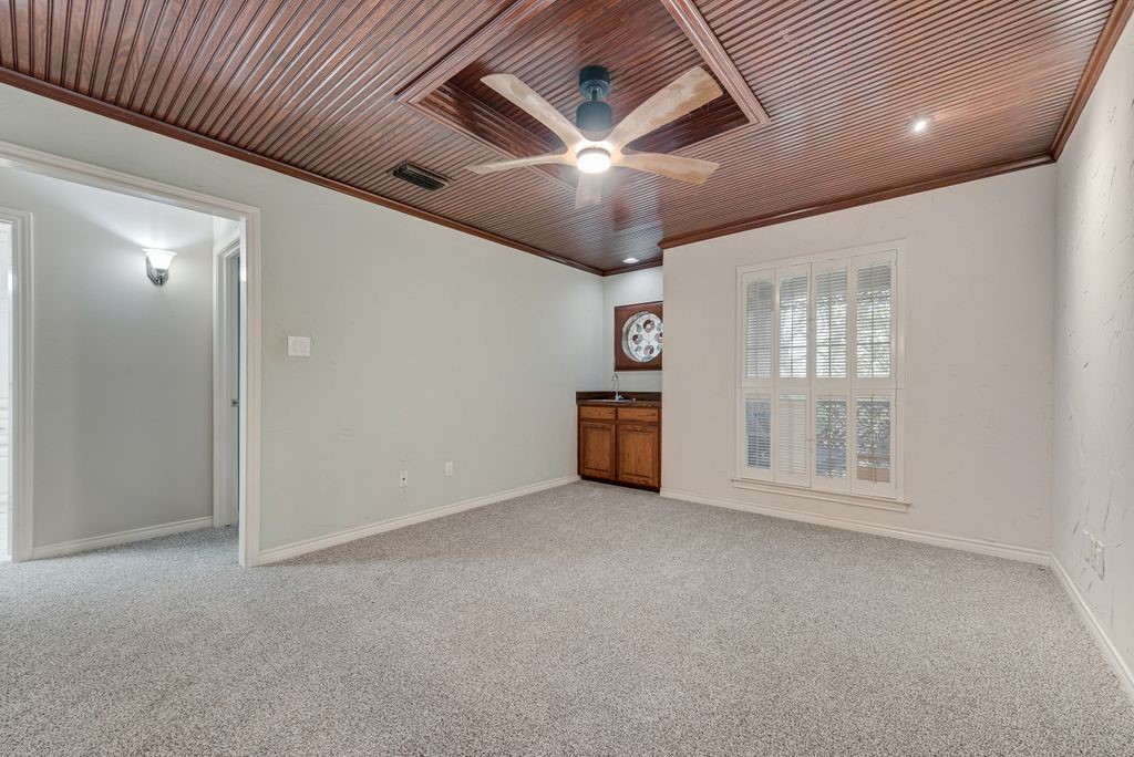 2 Eastshore Road
