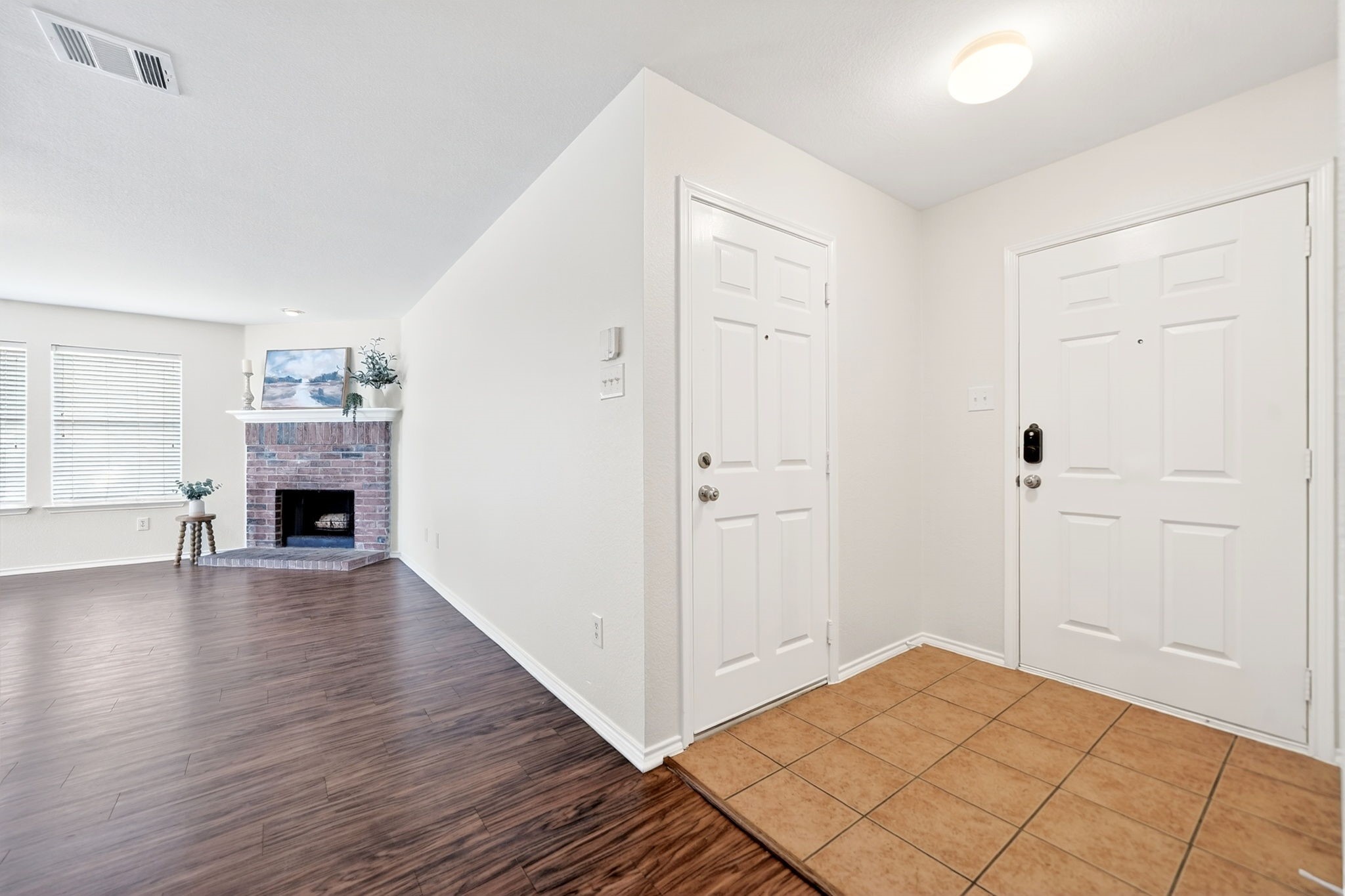2800 Arbury Drive