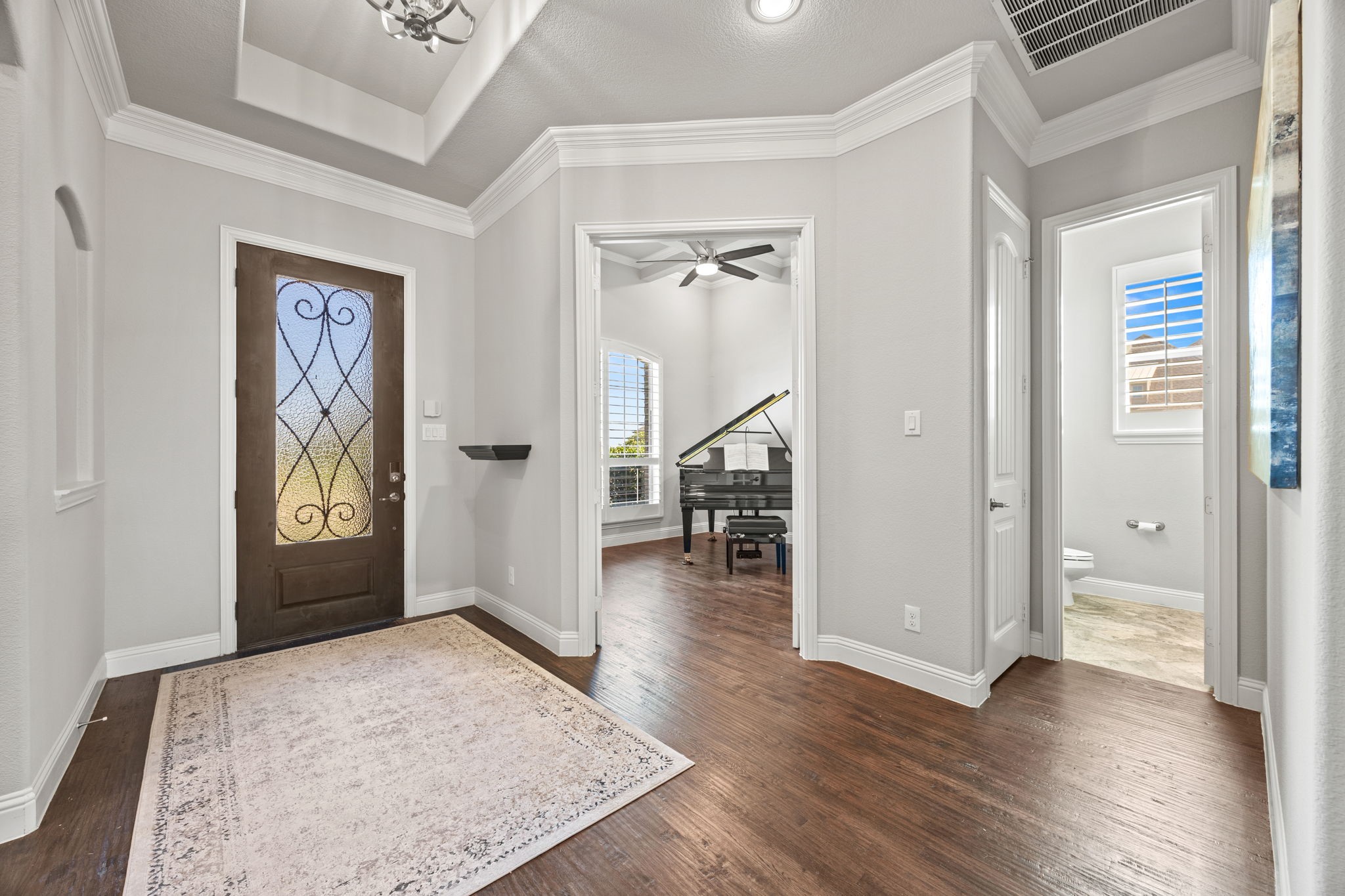 305 Toulouse Lane