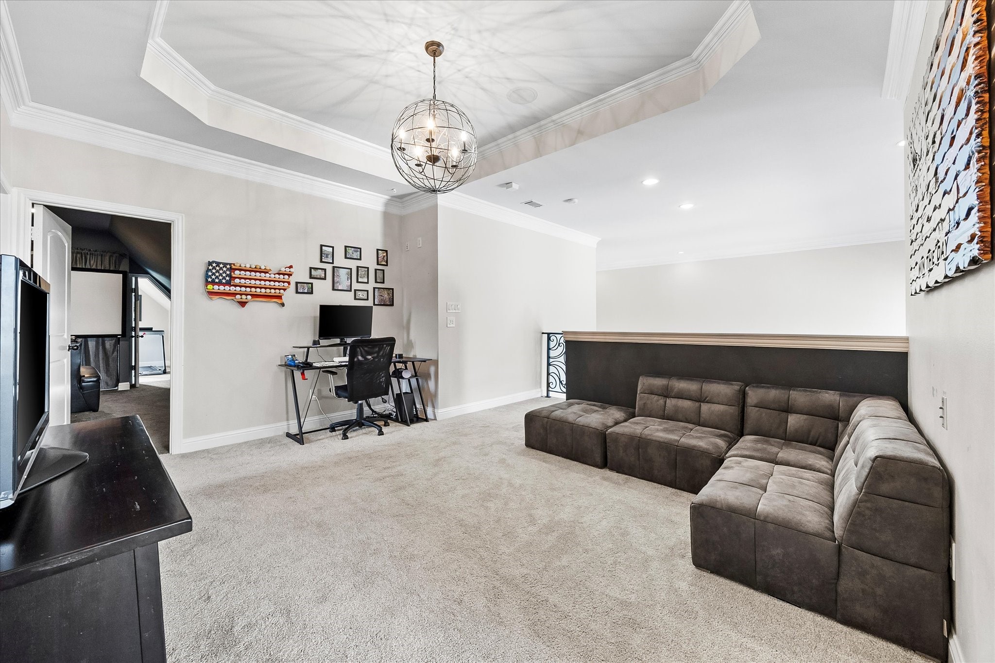 1 Kensington Drive