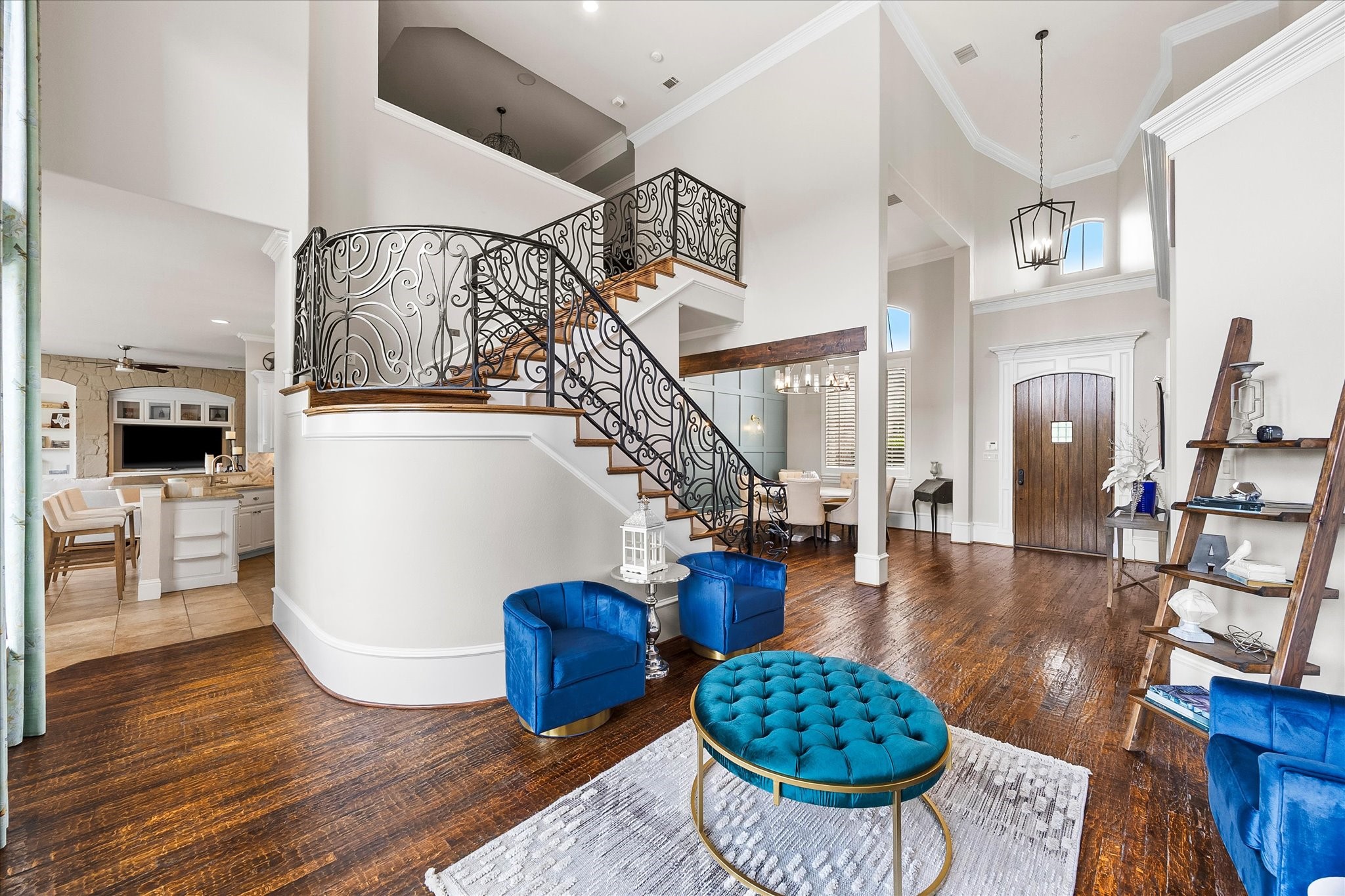 1 Kensington Drive