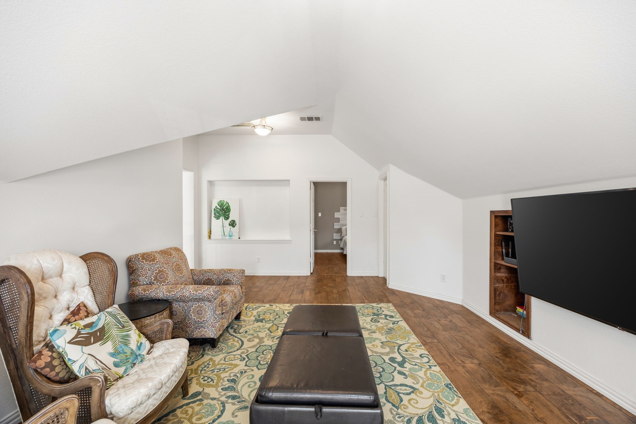 113 Bob White Court