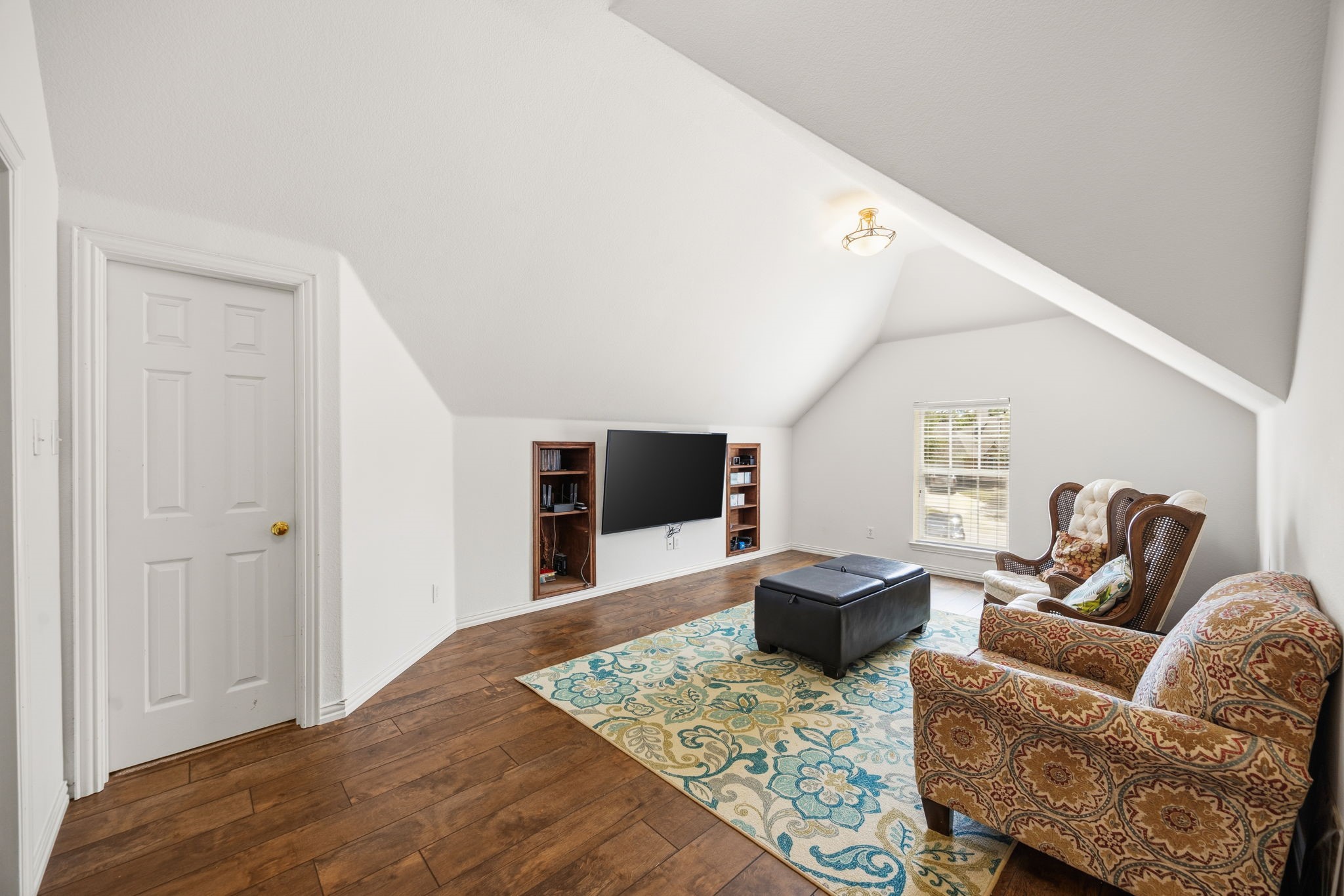 113 Bob White Court