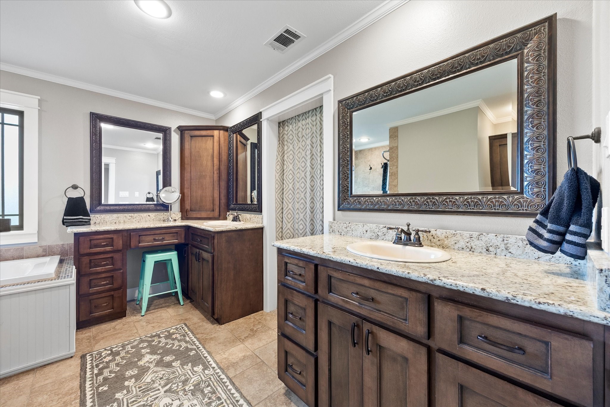 3 Crestview Circle